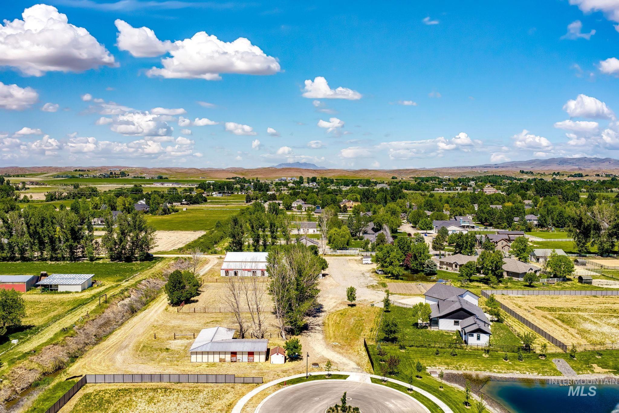 4807 W Little Feather Ln, Eagle, Idaho 83616, 3 Bedrooms, 3 Bathrooms, Residential For Sale, Price $1,699,900, 98987995