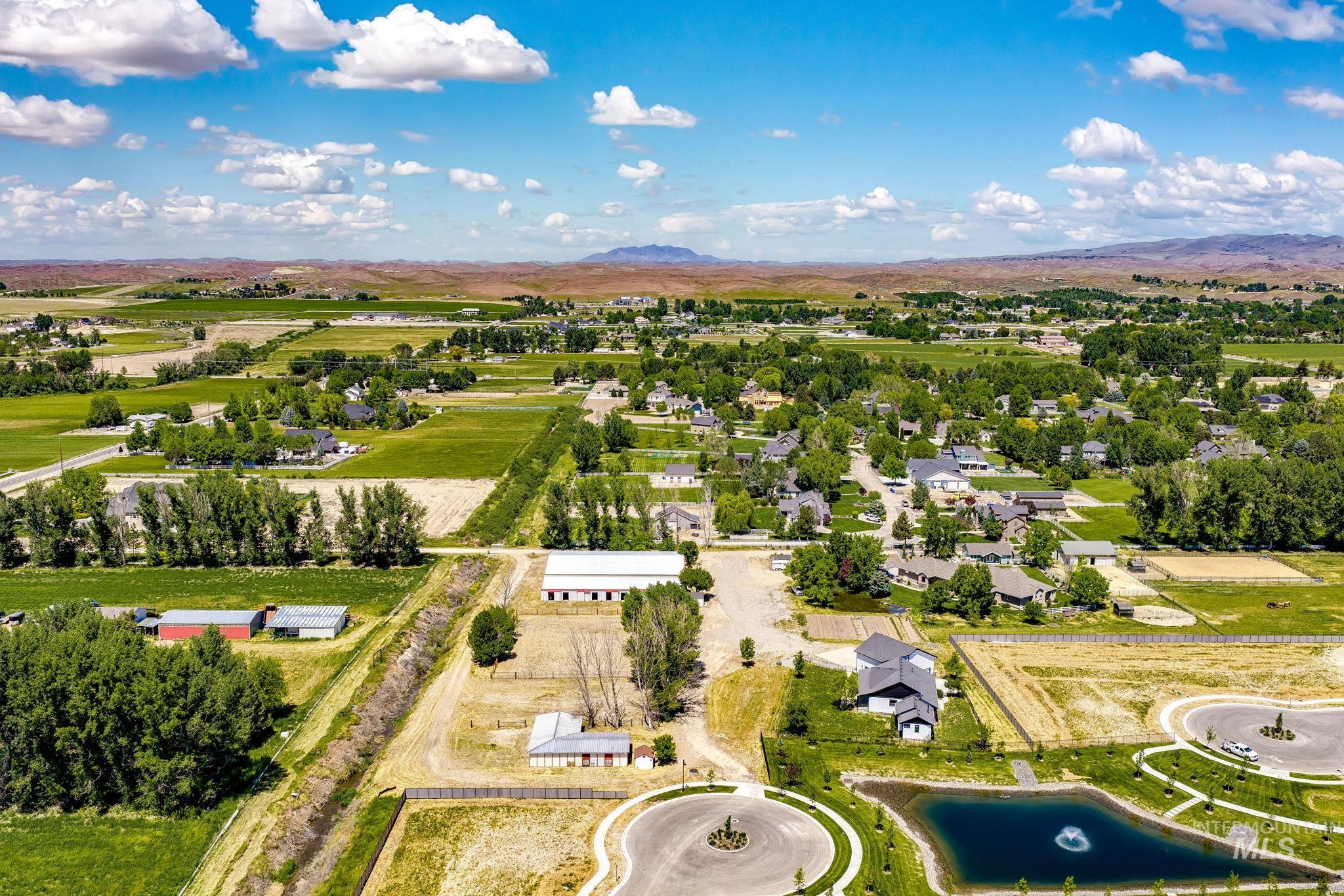 4807 W Little Feather Ln, Eagle, Idaho 83616, 3 Bedrooms, 3 Bathrooms, Residential For Sale, Price $1,699,900, 98987995