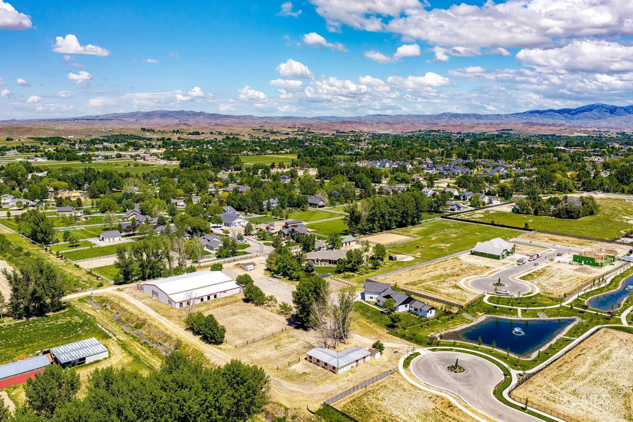4807 W Little Feather Ln, Eagle, Idaho 83616, 3 Bedrooms, 3 Bathrooms, Residential For Sale, Price $1,699,900, 98987995