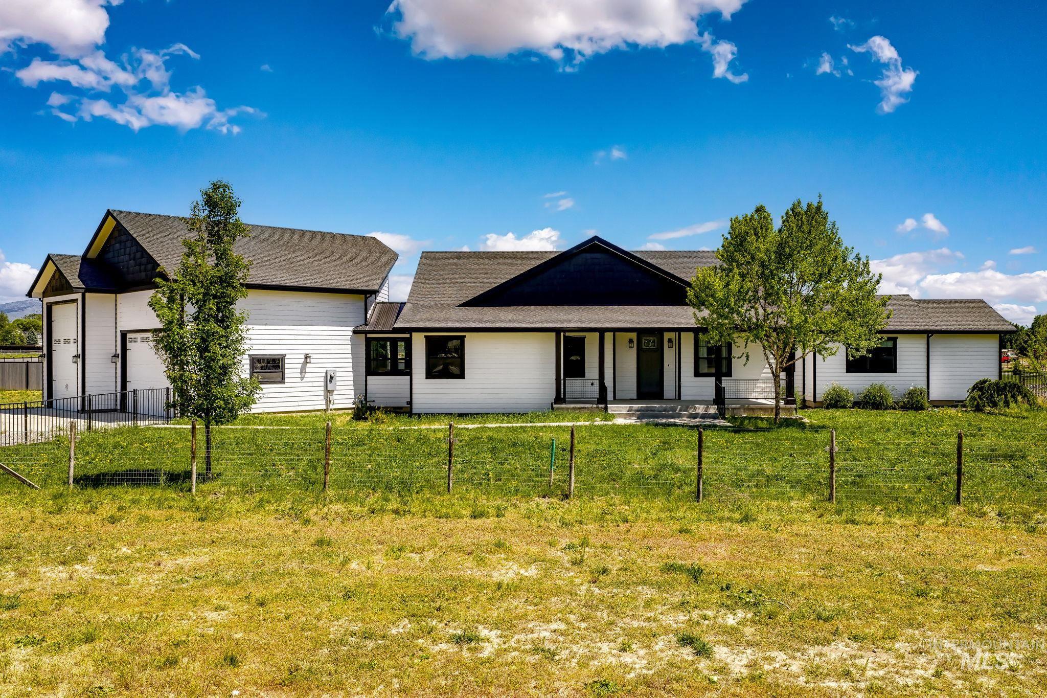 4807 W Little Feather Ln, Eagle, Idaho 83616, 3 Bedrooms, 3 Bathrooms, Residential For Sale, Price $1,699,900, 98987995