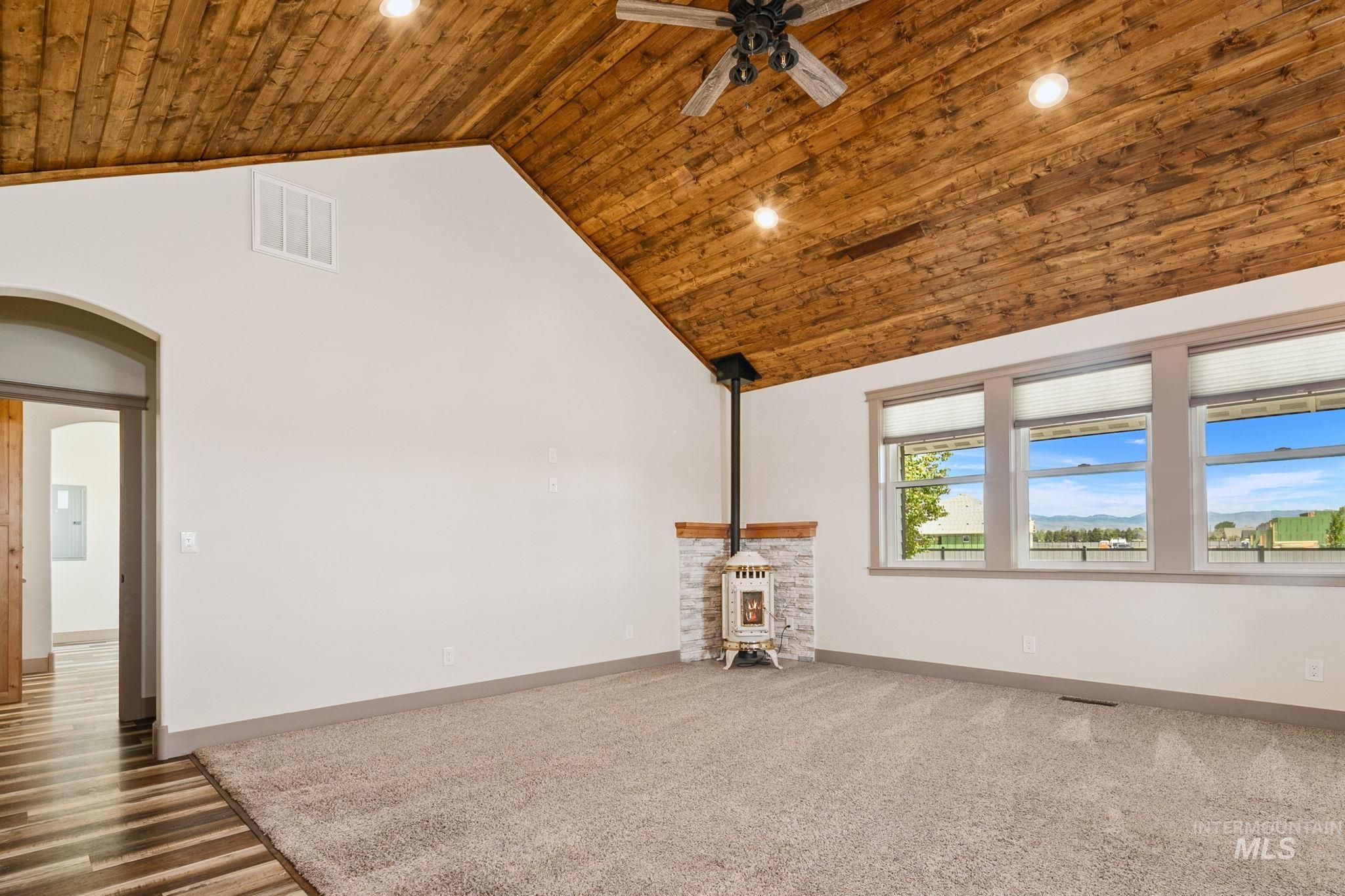 4807 W Little Feather Ln, Eagle, Idaho 83616, 3 Bedrooms, 3 Bathrooms, Residential For Sale, Price $1,699,900, 98987995