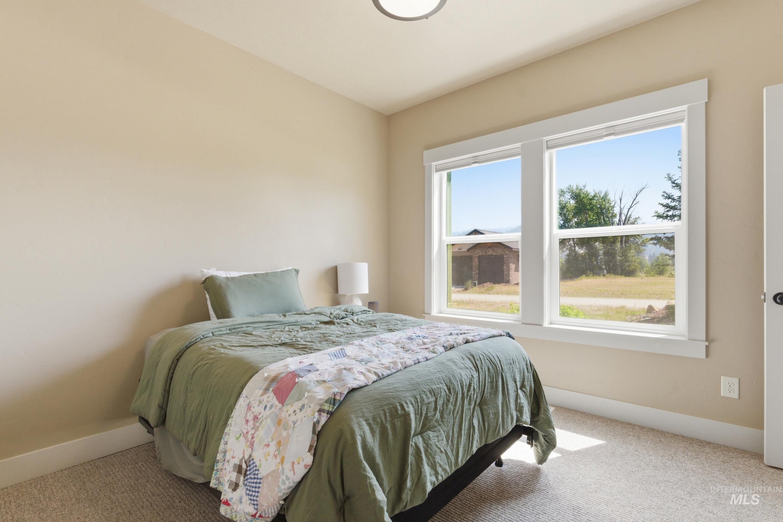 19 Southfork ln, Garden Valley, Idaho 83622, 3 Bedrooms, 2.5 Bathrooms, Residential For Sale, Price $598,700, 98988001