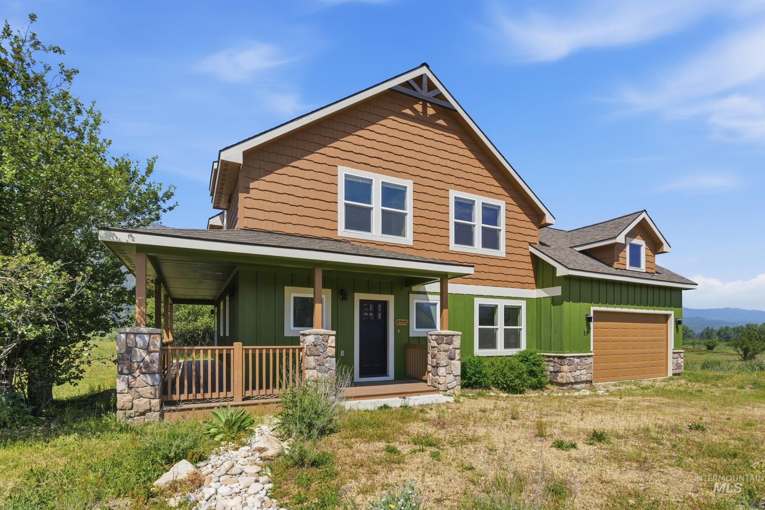 19 Southfork ln, Garden Valley, Idaho 83622, 3 Bedrooms, 2.5 Bathrooms, Residential For Sale, Price $598,700, 98988001