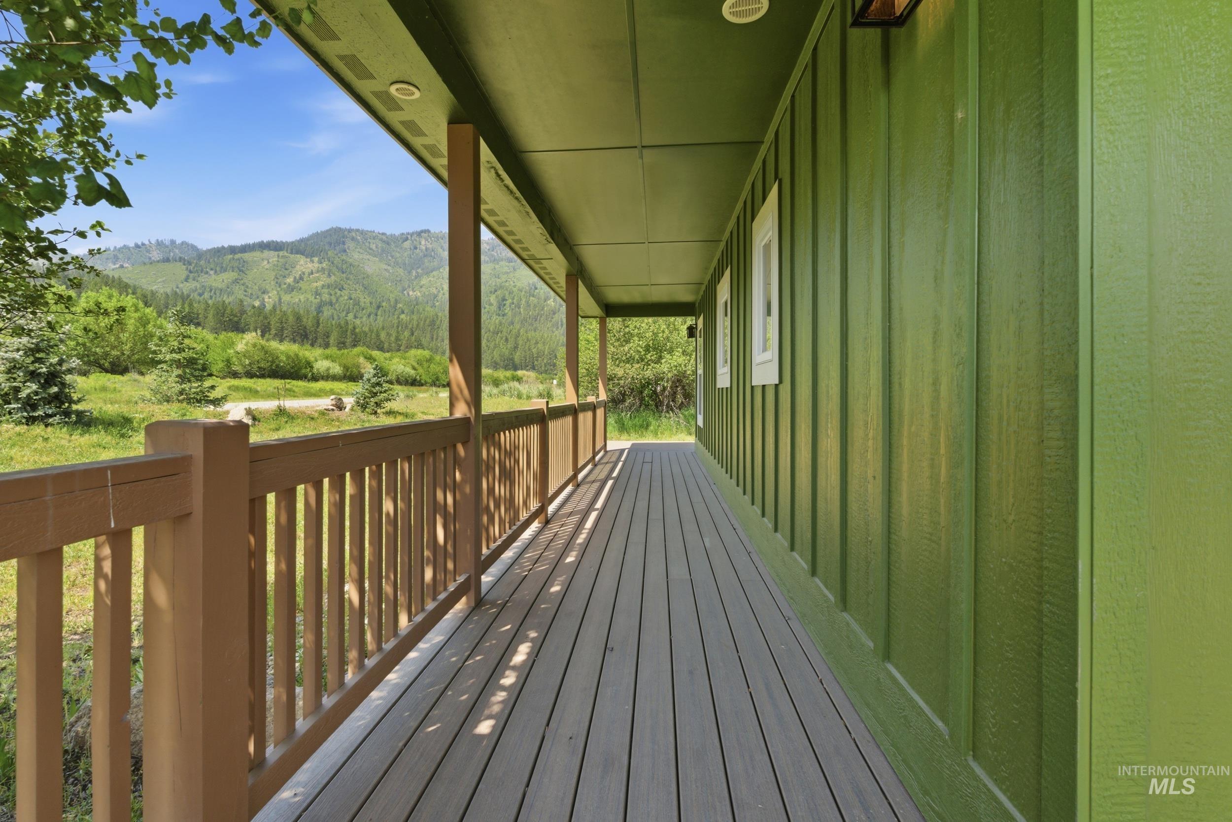 19 Southfork ln, Garden Valley, Idaho 83622, 3 Bedrooms, 2.5 Bathrooms, Residential For Sale, Price $598,700, 98988001
