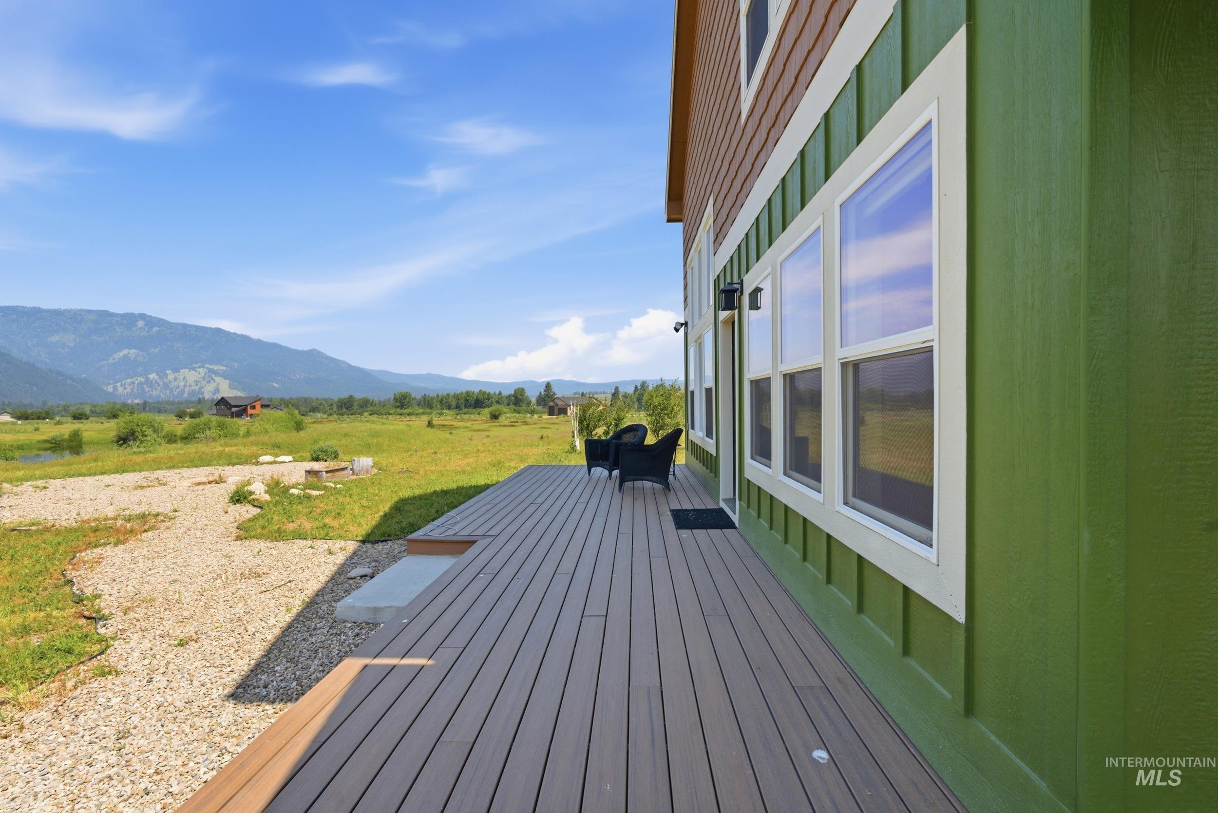 19 Southfork ln, Garden Valley, Idaho 83622, 3 Bedrooms, 2.5 Bathrooms, Residential For Sale, Price $598,700, 98988001