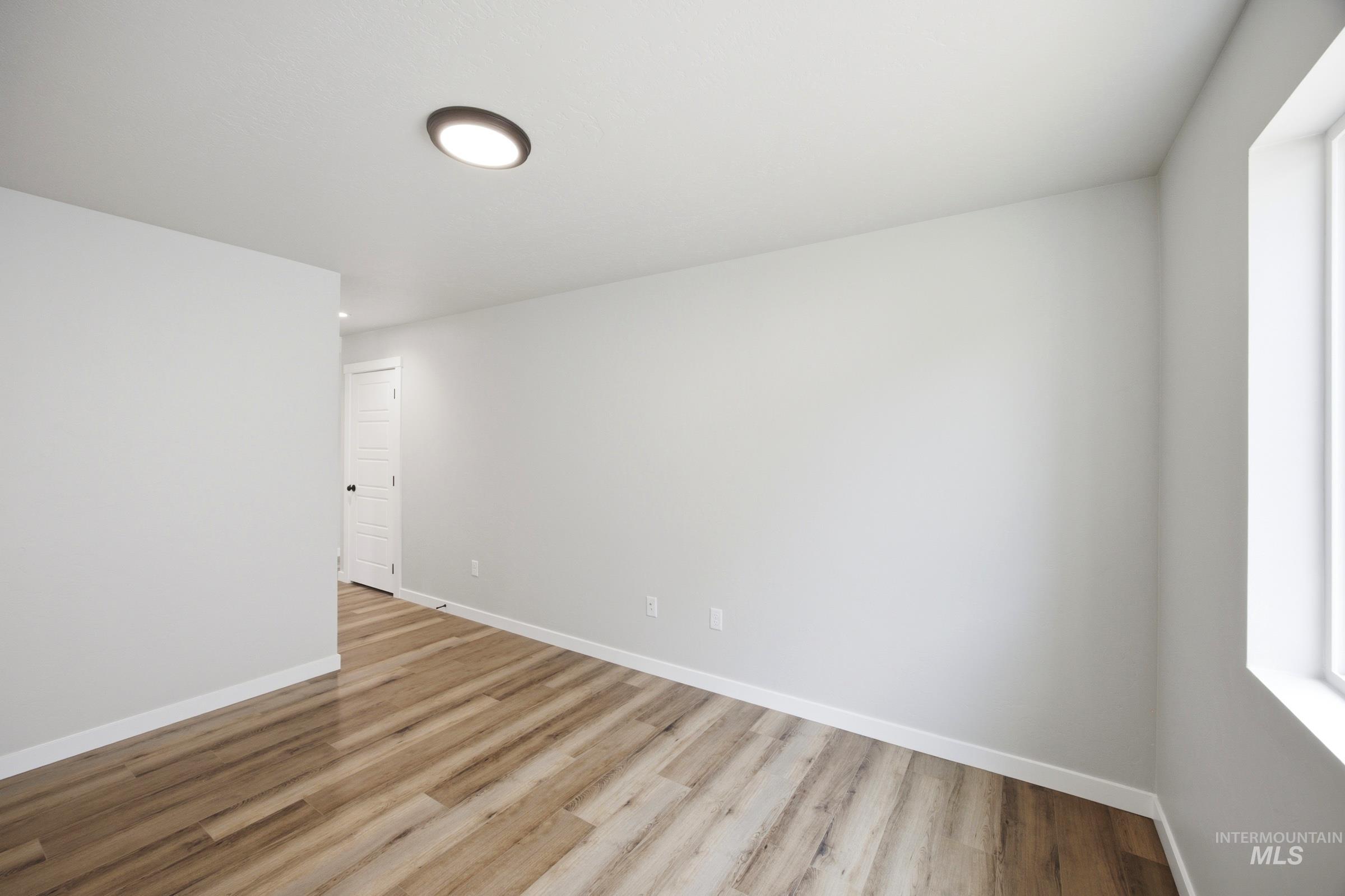 1187 W Jasper St, Meridian, Idaho 83642, 3 Bedrooms, 2 Bathrooms, Residential For Sale, Price $459,990,MLS 98988004