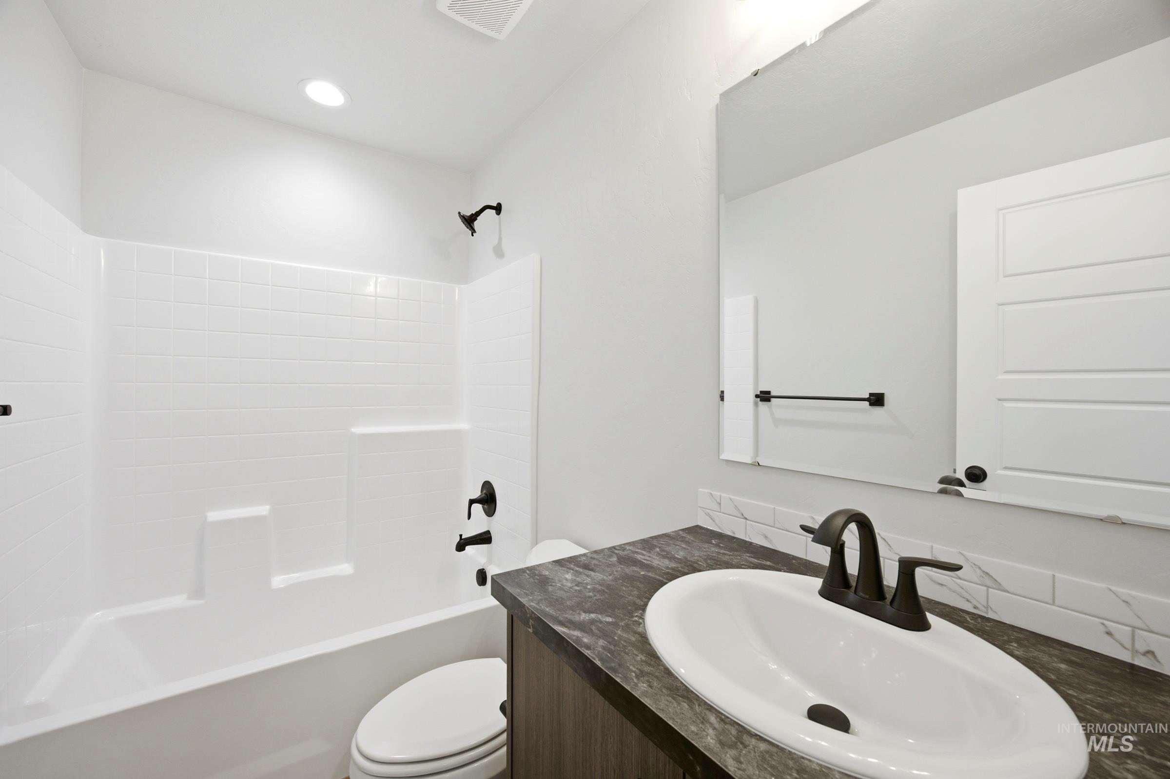 1187 W Jasper St, Meridian, Idaho 83642, 3 Bedrooms, 2 Bathrooms, Residential For Sale, Price $459,990,MLS 98988004