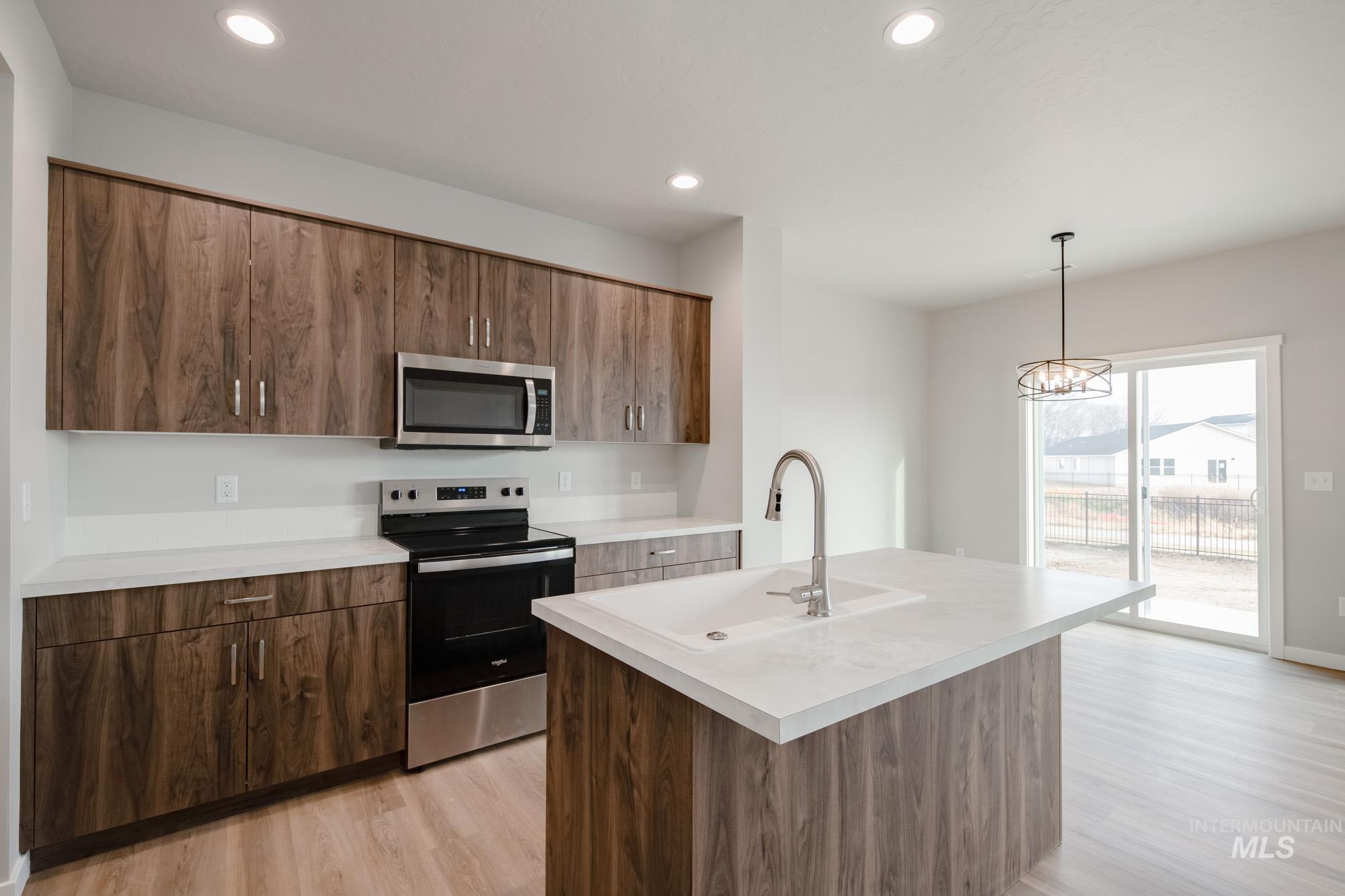 2366 W Fallon Lp, Nampa, Idaho 83651, 3 Bedrooms, 2.5 Bathrooms, Residential For Sale, Price $417,990, 98988009