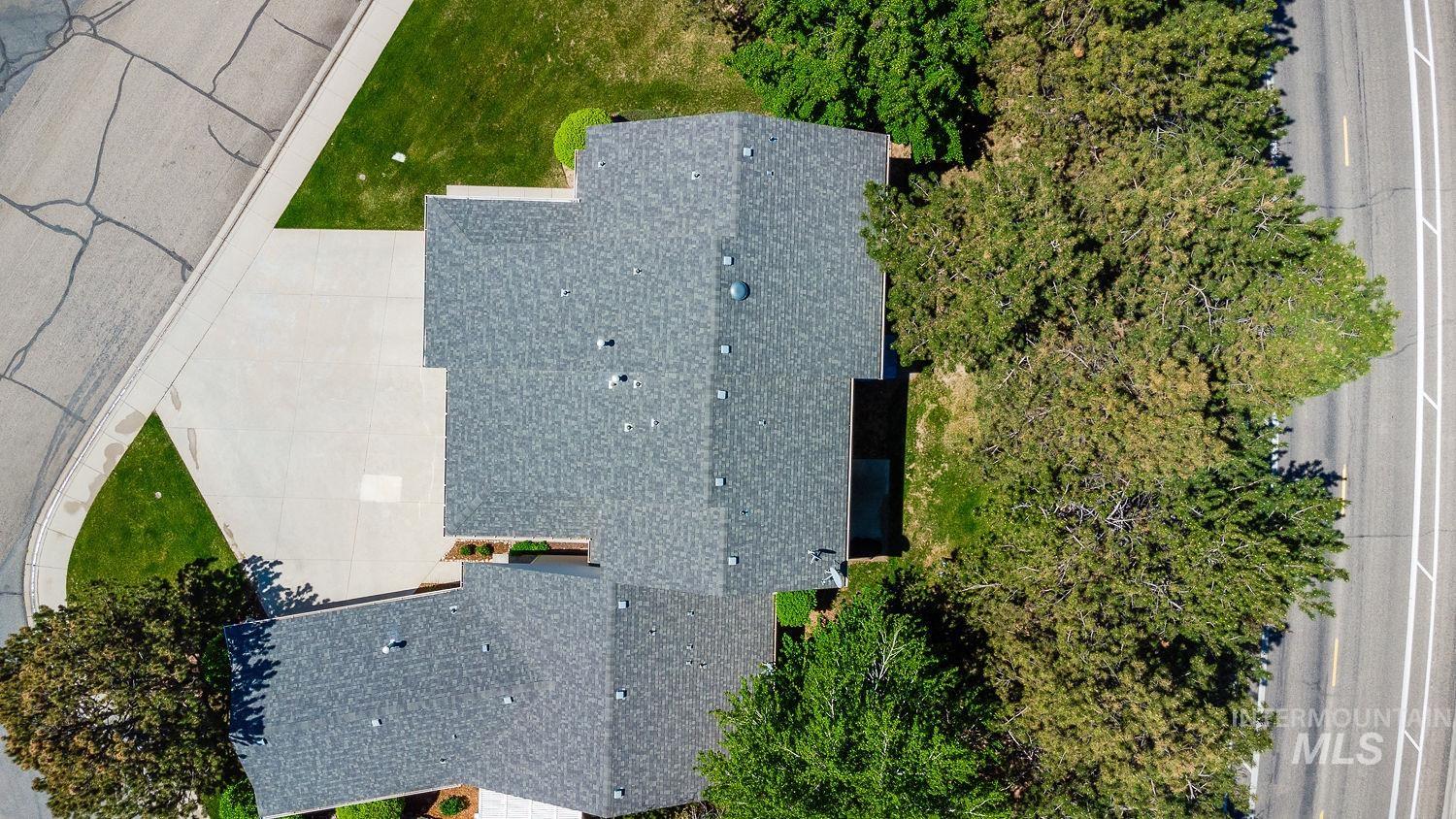5498 S Adonis Pl, Boise, Idaho 83716, 2 Bedrooms, 1.5 Bathrooms, Residential For Sale, Price $360,000, 98988011