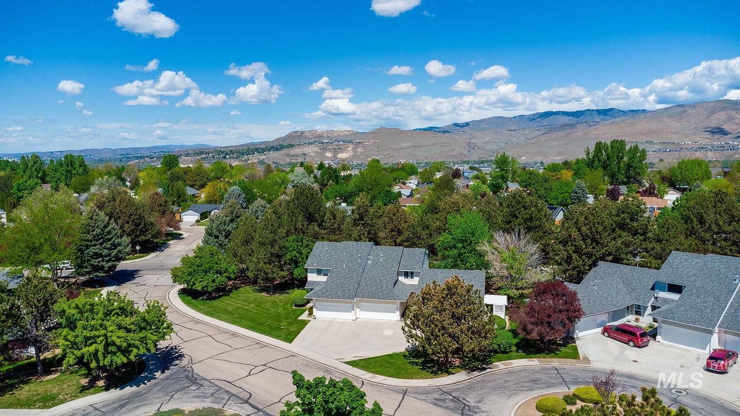 5498 S Adonis Pl, Boise, Idaho 83716, 2 Bedrooms, 1.5 Bathrooms, Residential For Sale, Price $360,000, 98988011