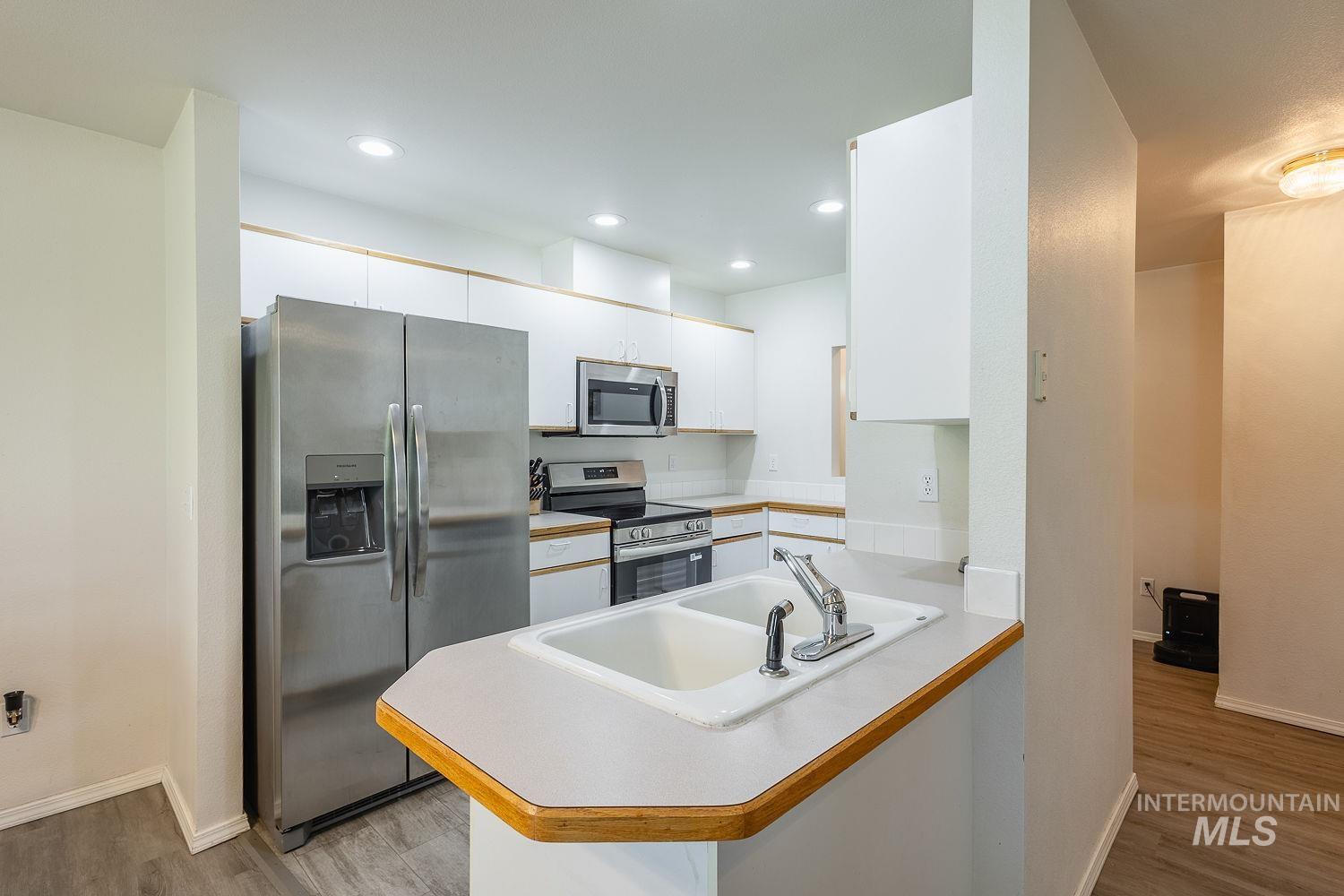 5498 S Adonis Pl, Boise, Idaho 83716, 2 Bedrooms, 1.5 Bathrooms, Residential For Sale, Price $360,000, 98988011