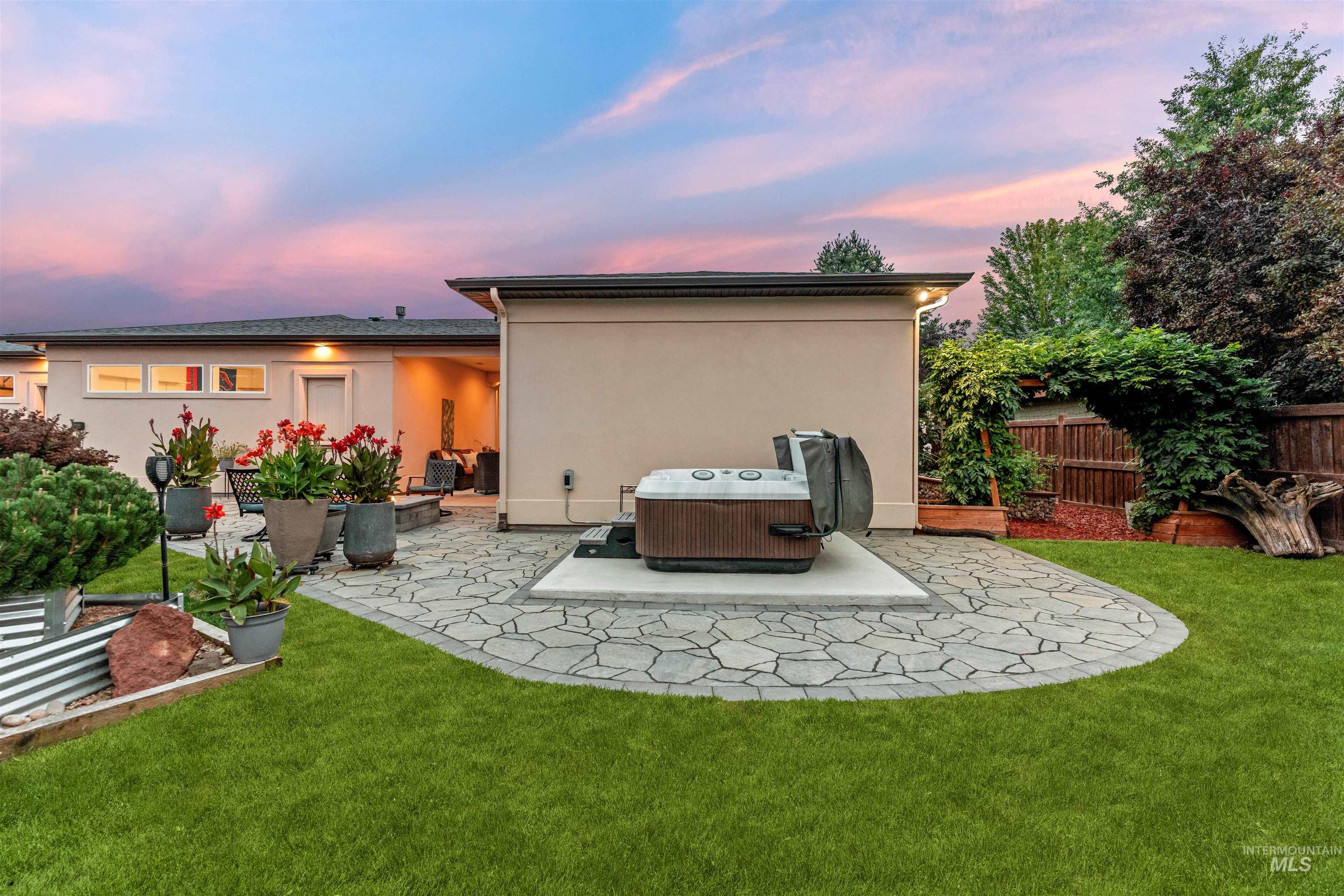 9946 W Wildbranch Ct., Star, Idaho 83669, 4 Bedrooms, 2.5 Bathrooms, Residential For Sale, Price $799,900, 98988012