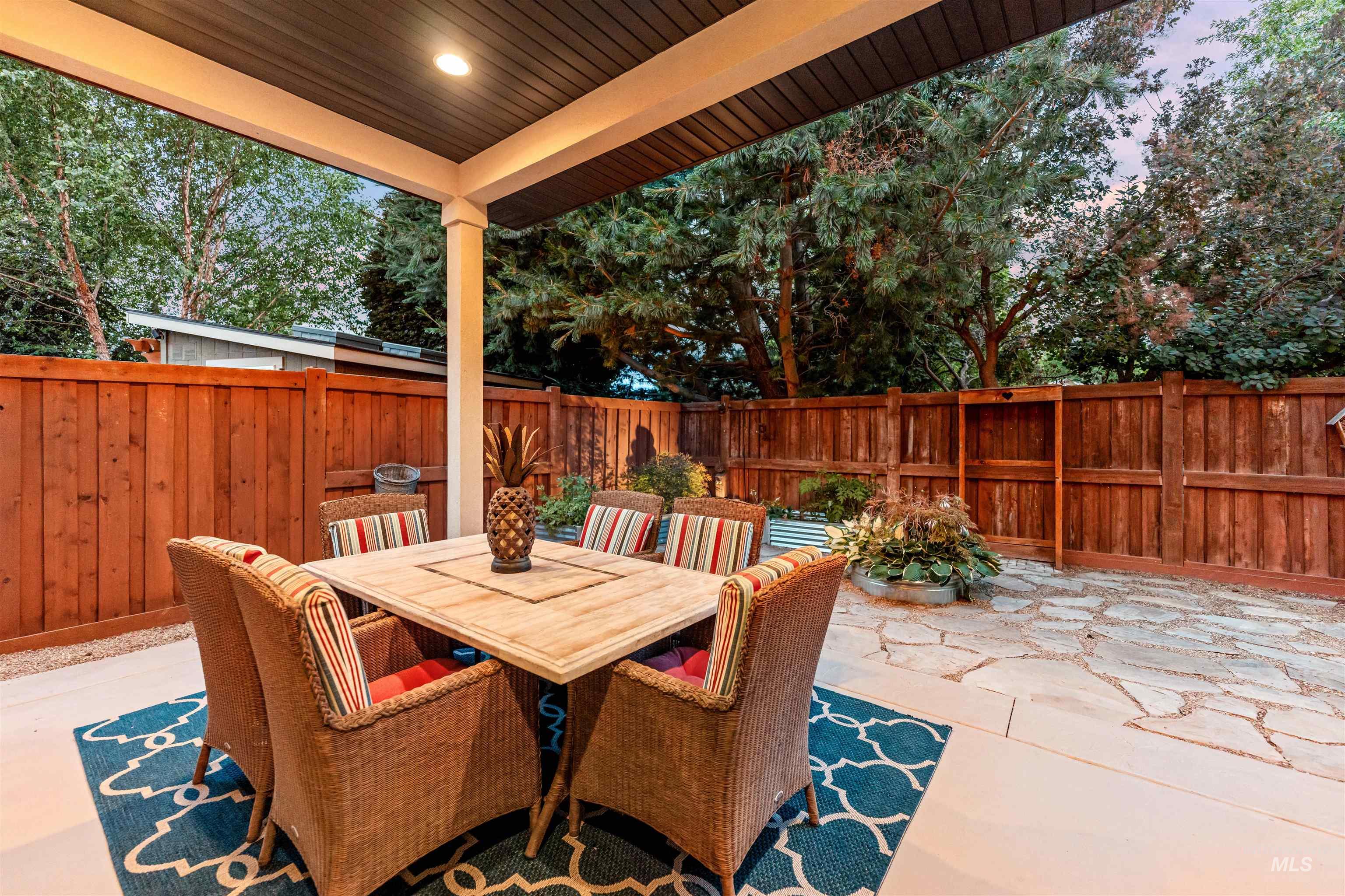 9946 W Wildbranch Ct., Star, Idaho 83669, 4 Bedrooms, 2.5 Bathrooms, Residential For Sale, Price $799,900, 98988012