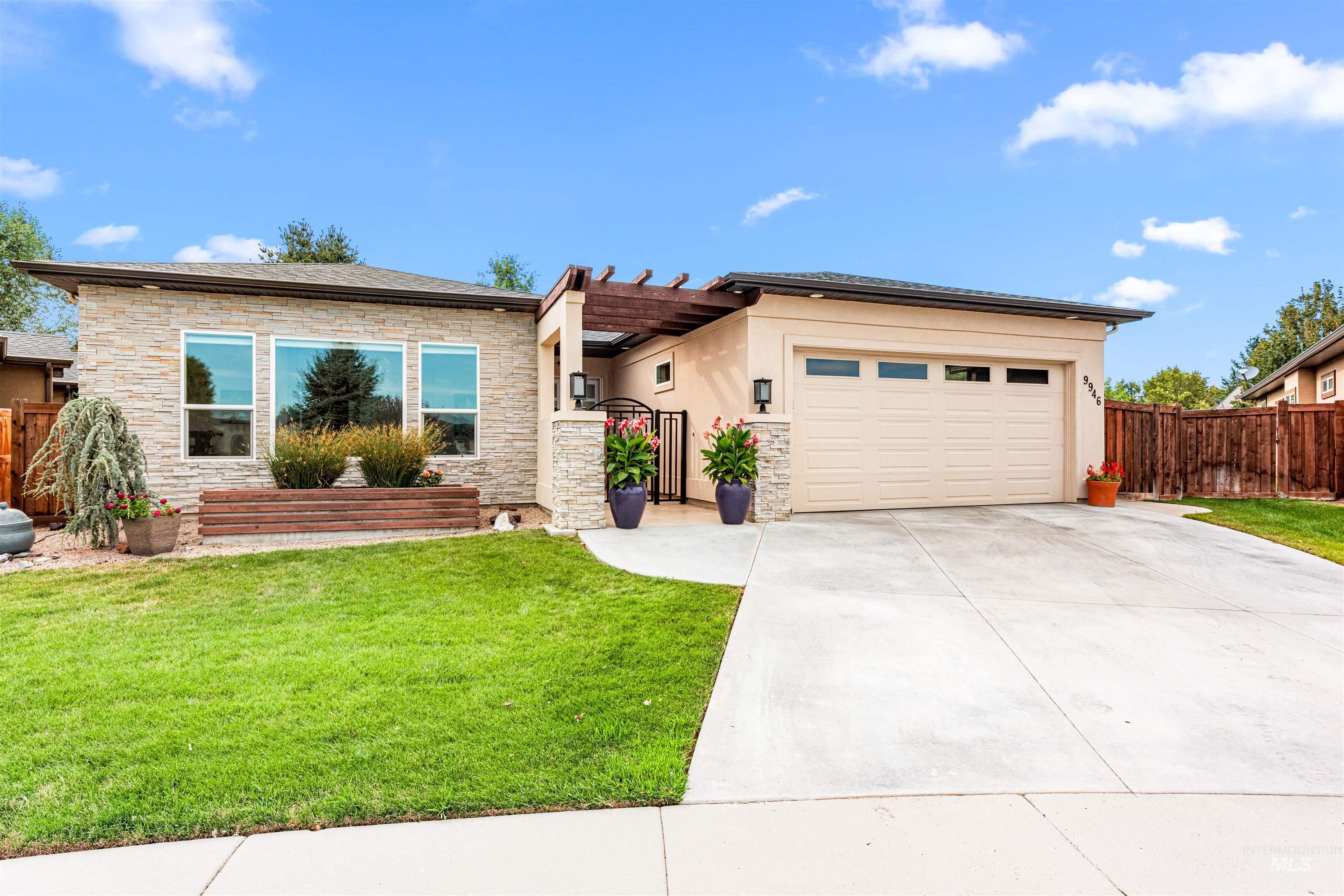 9946 W Wildbranch Ct., Star, Idaho 83669, 4 Bedrooms, 2.5 Bathrooms, Residential For Sale, Price $799,900, 98988012