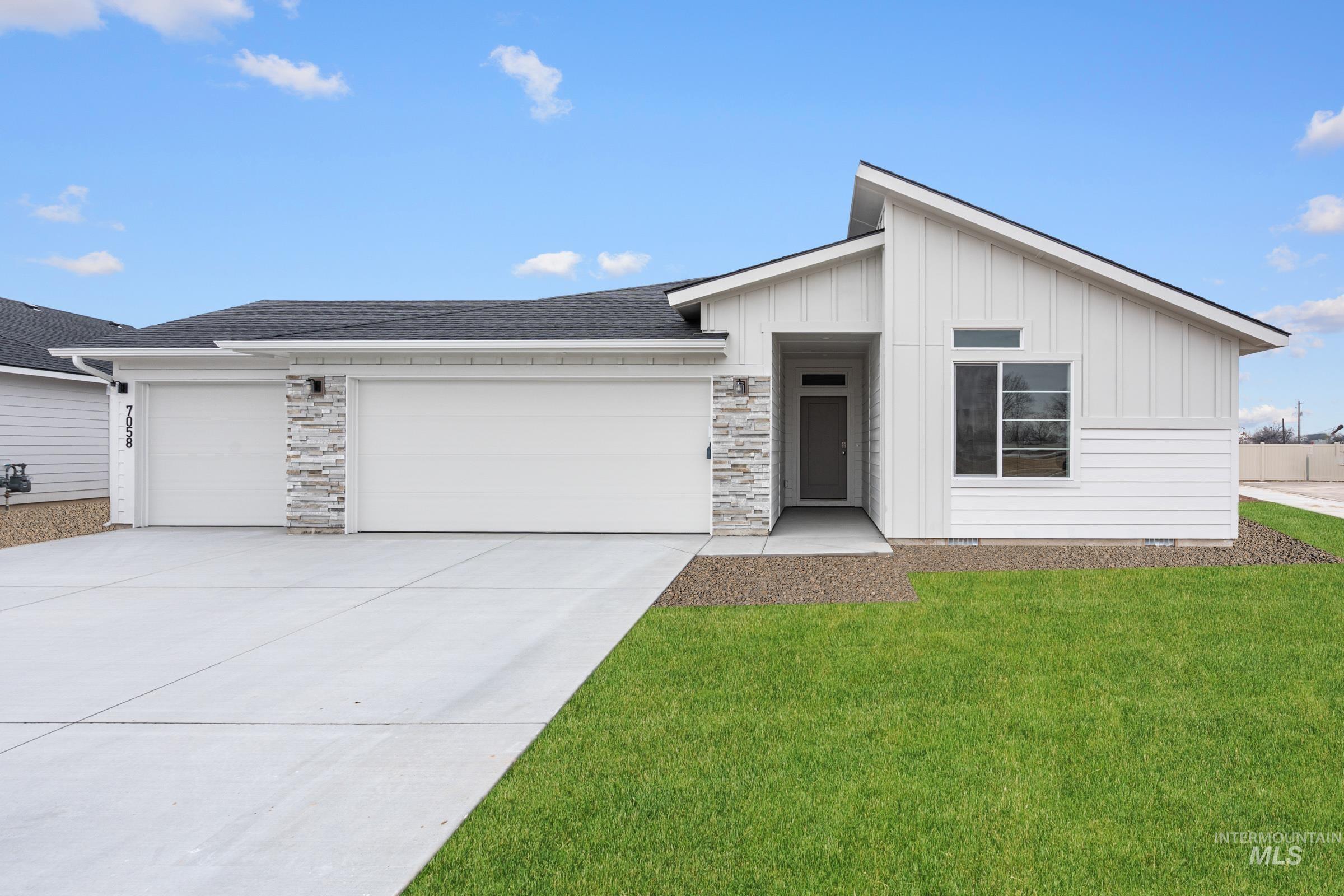 3678 E Jamestown Dr, Nampa, Idaho 83686, 4 Bedrooms, 2 Bathrooms, Residential For Sale, Price $449,990, 98988013