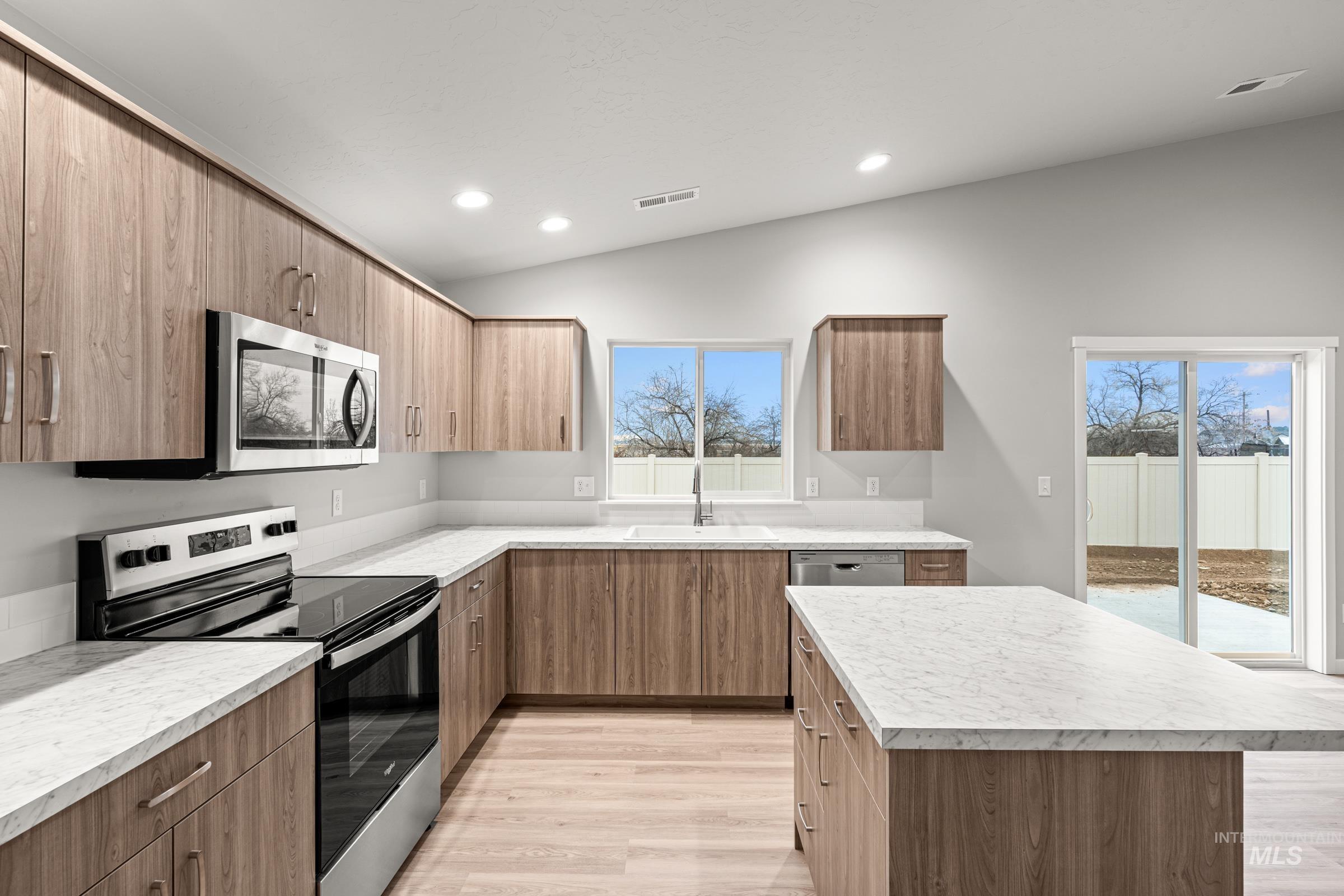 3678 E Jamestown Dr, Nampa, Idaho 83686, 4 Bedrooms, 2 Bathrooms, Residential For Sale, Price $449,990, 98988013