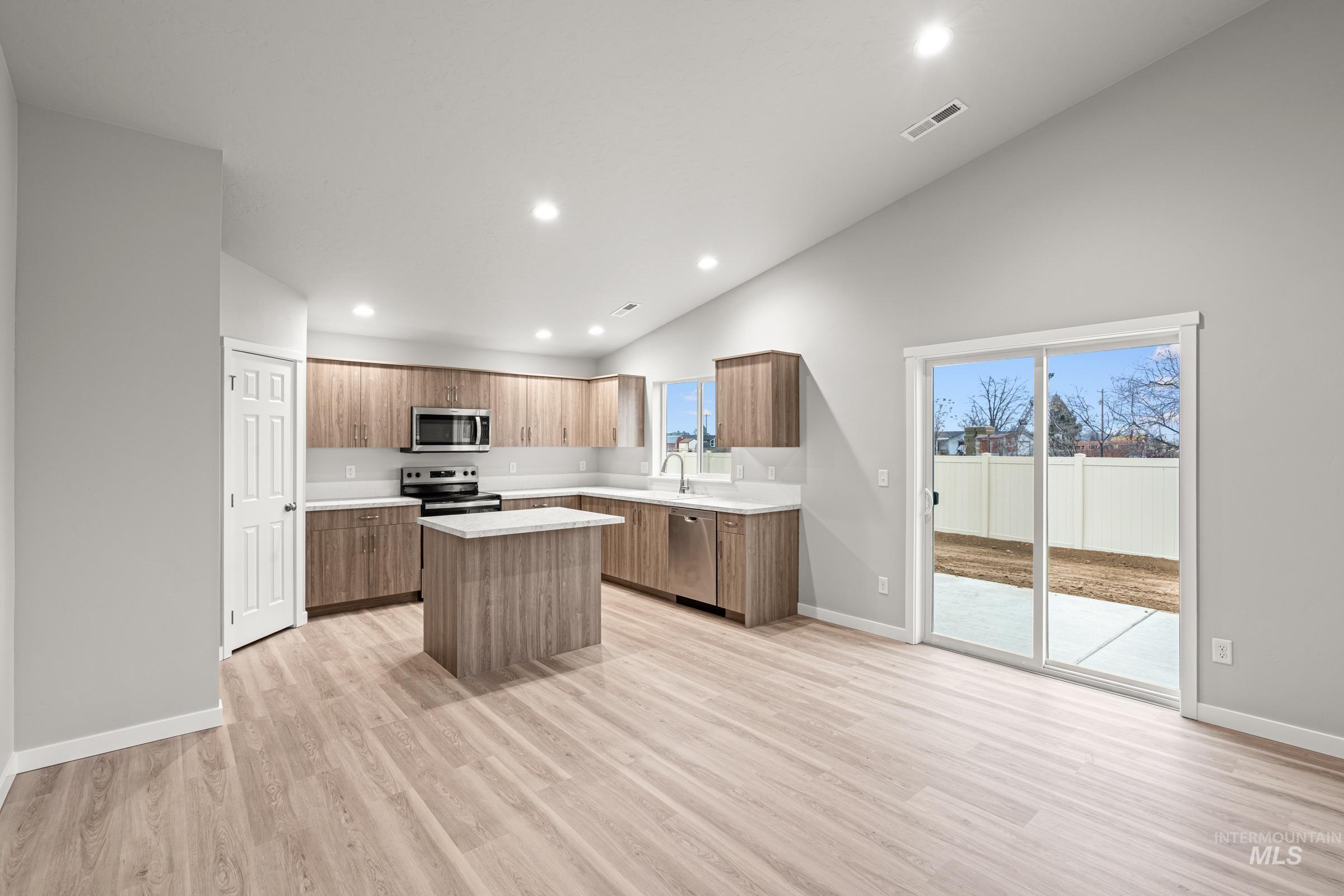3678 E Jamestown Dr, Nampa, Idaho 83686, 4 Bedrooms, 2 Bathrooms, Residential For Sale, Price $449,990, 98988013