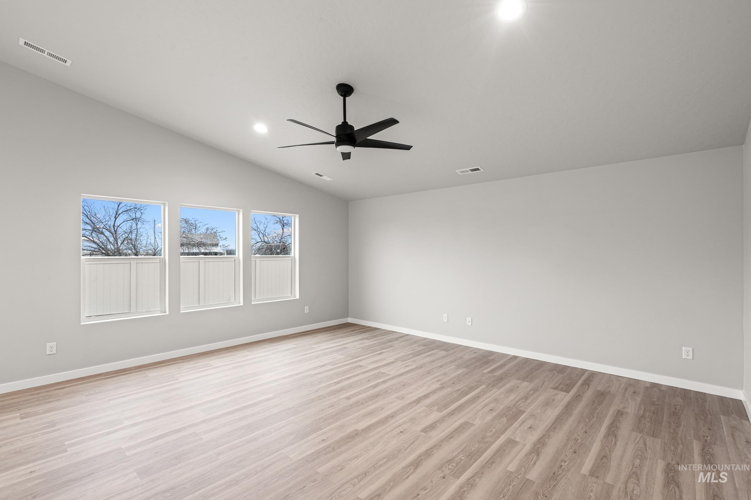 3678 E Jamestown Dr, Nampa, Idaho 83686, 4 Bedrooms, 2 Bathrooms, Residential For Sale, Price $449,990, 98988013