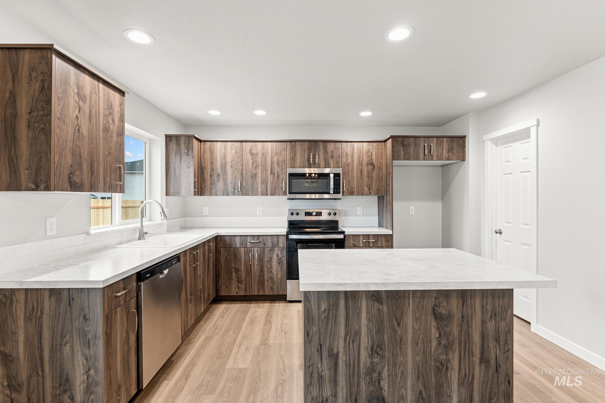 2970 S Maple Ranch Way, Nampa, Idaho 83686, 4 Bedrooms, 2.5 Bathrooms, Residential For Sale, Price $449,990, 98988015