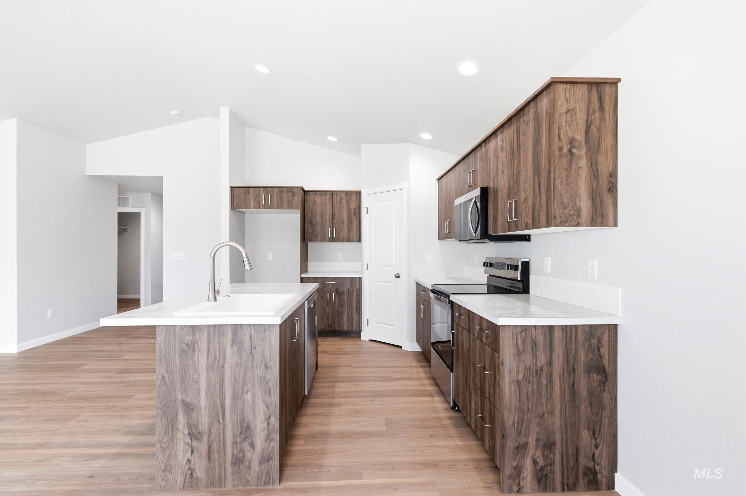 16567 N Shorthorn Lp, Nampa, Idaho 83651, 3 Bedrooms, 2 Bathrooms, Residential For Sale, Price $421,990, 98988017