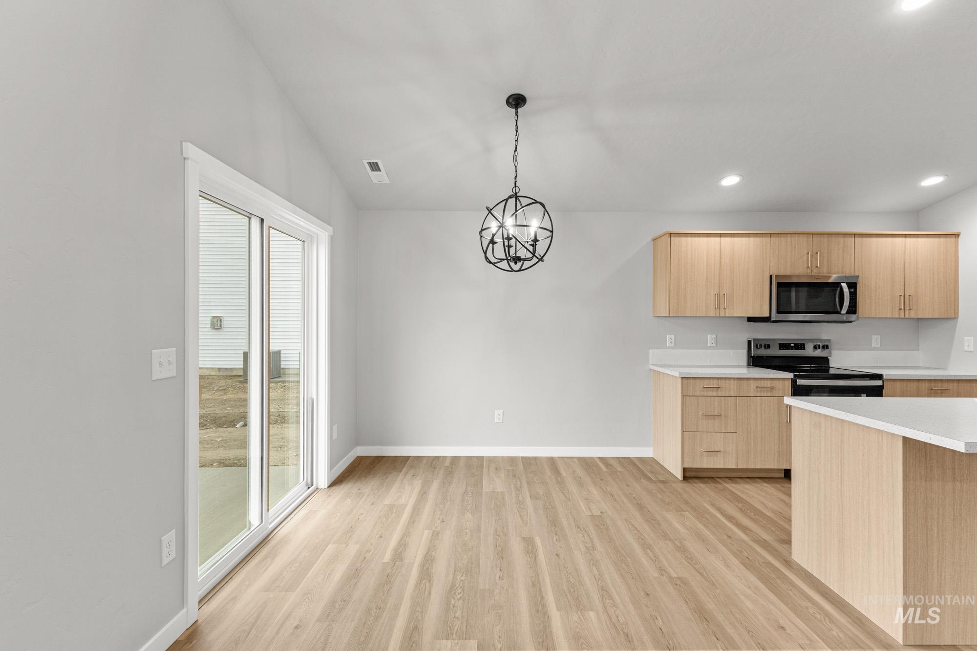16585 N Shorthorn Lp, Nampa, Idaho 83651, 3 Bedrooms, 2 Bathrooms, Residential For Sale, Price $429,990, 98988018