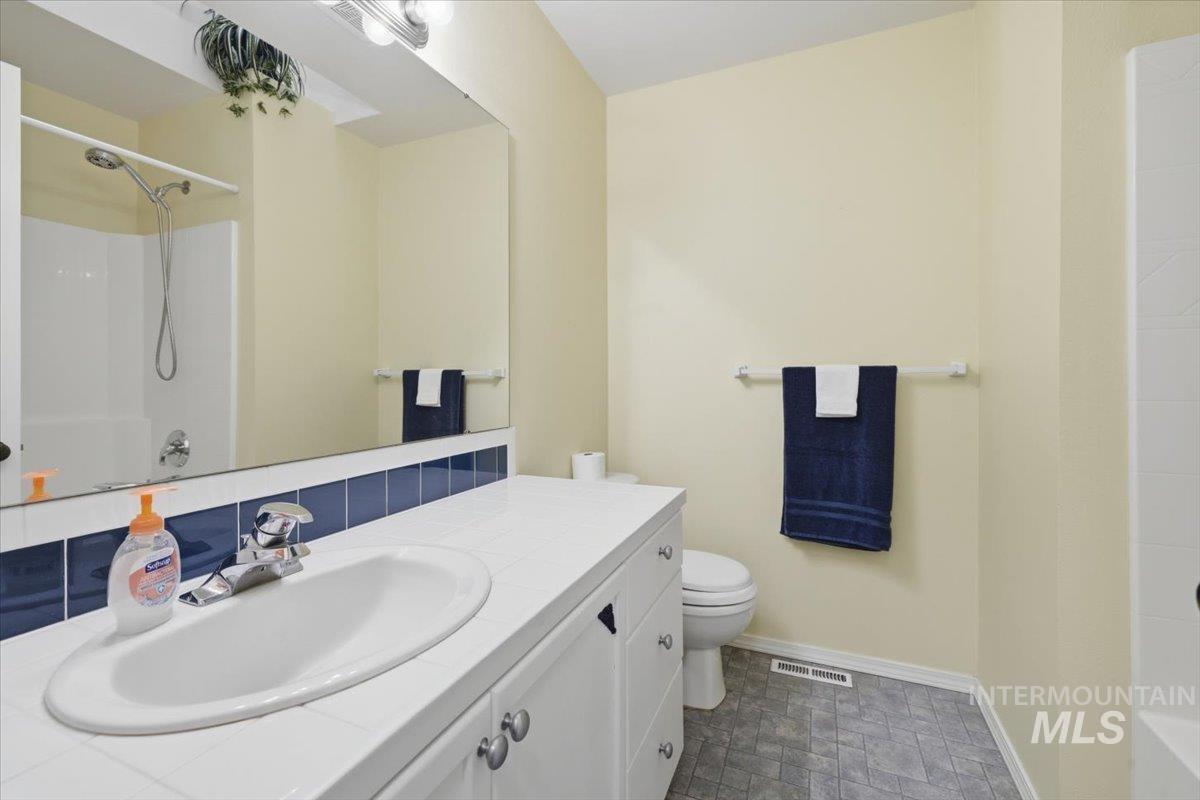 12425 W Highlander St., Boise, Idaho 83709, 3 Bedrooms, 2 Bathrooms, Residential For Sale, Price $430,000, 98988024