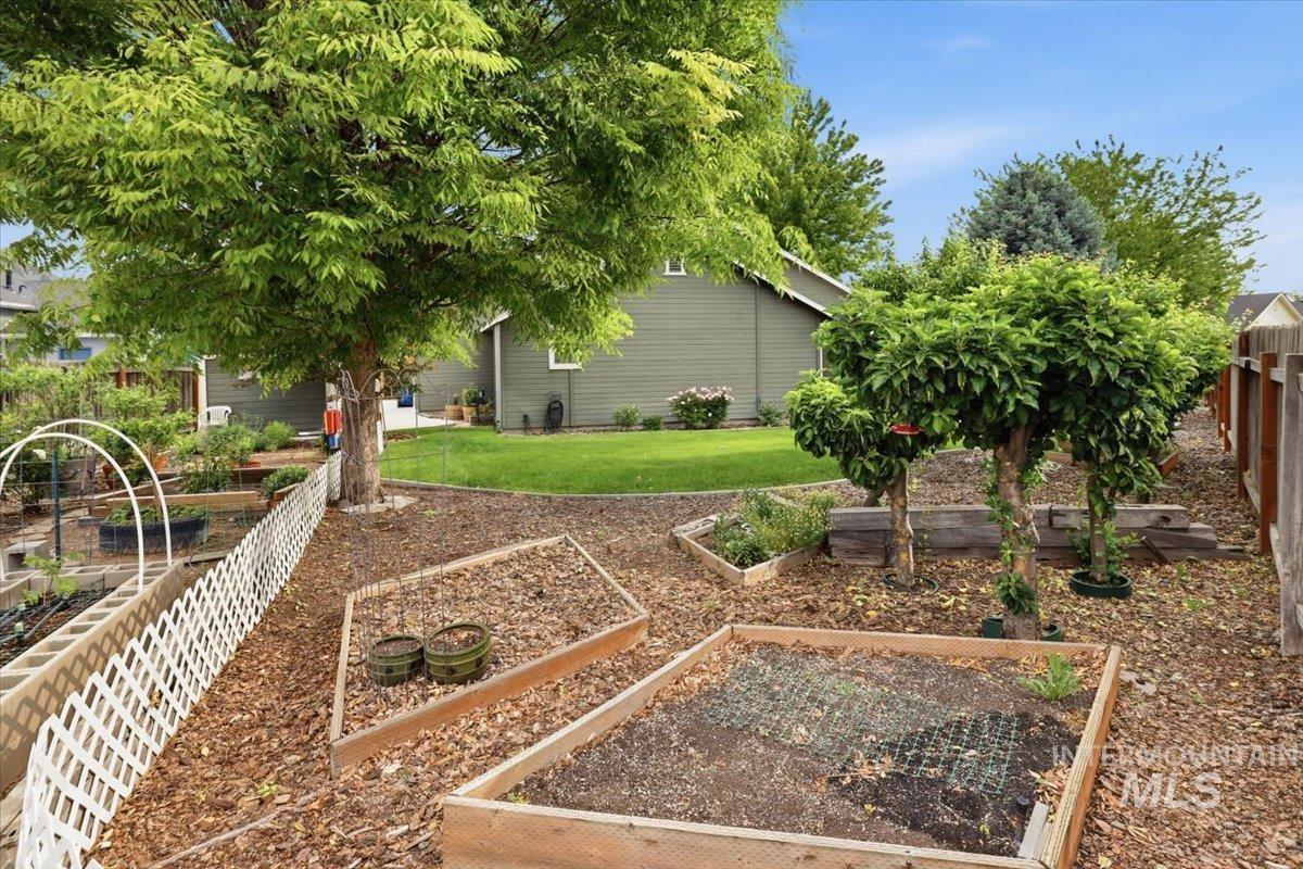 12425 W Highlander St., Boise, Idaho 83709, 3 Bedrooms, 2 Bathrooms, Residential For Sale, Price $430,000, 98988024