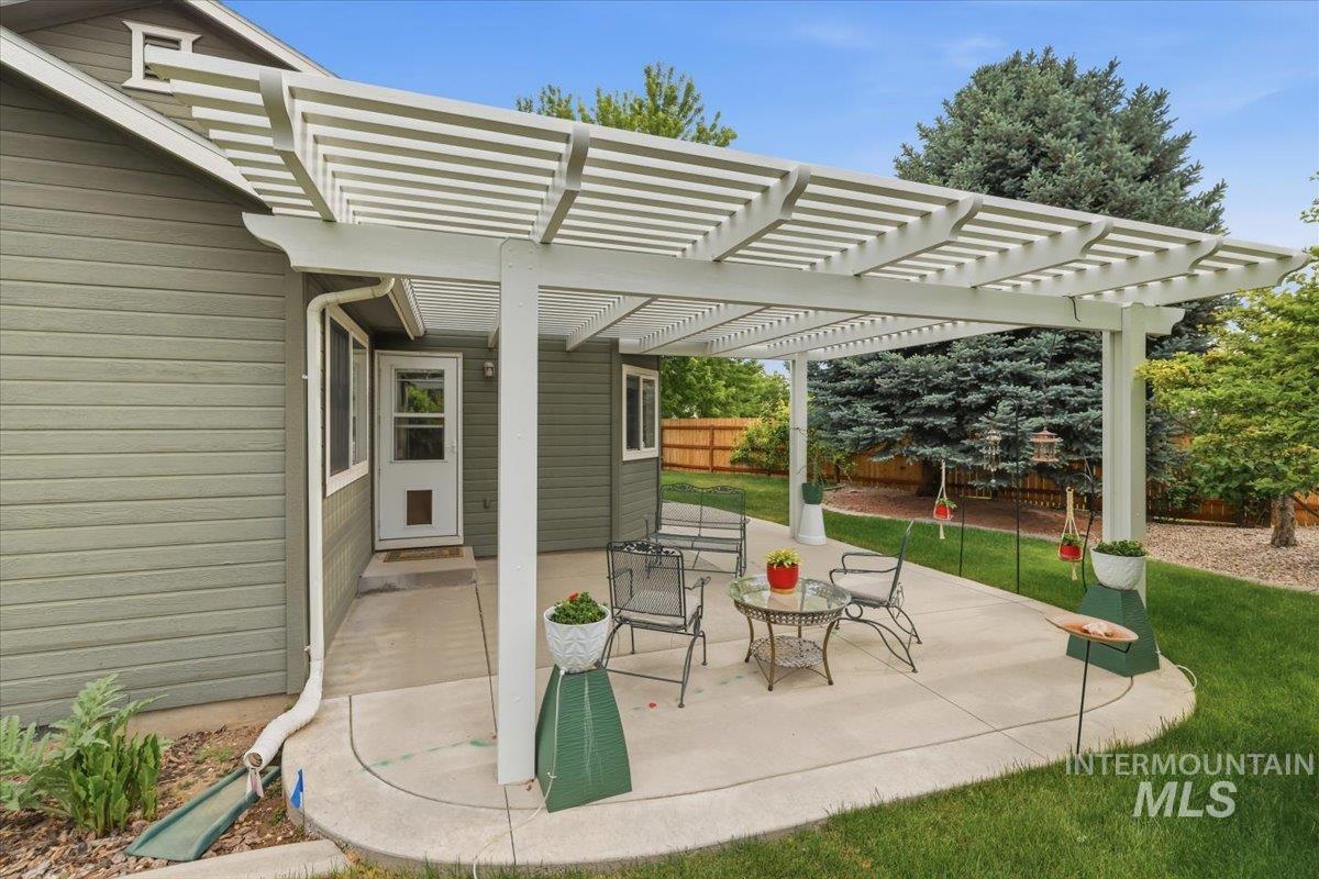 12425 W Highlander St., Boise, Idaho 83709, 3 Bedrooms, 2 Bathrooms, Residential For Sale, Price $430,000, 98988024