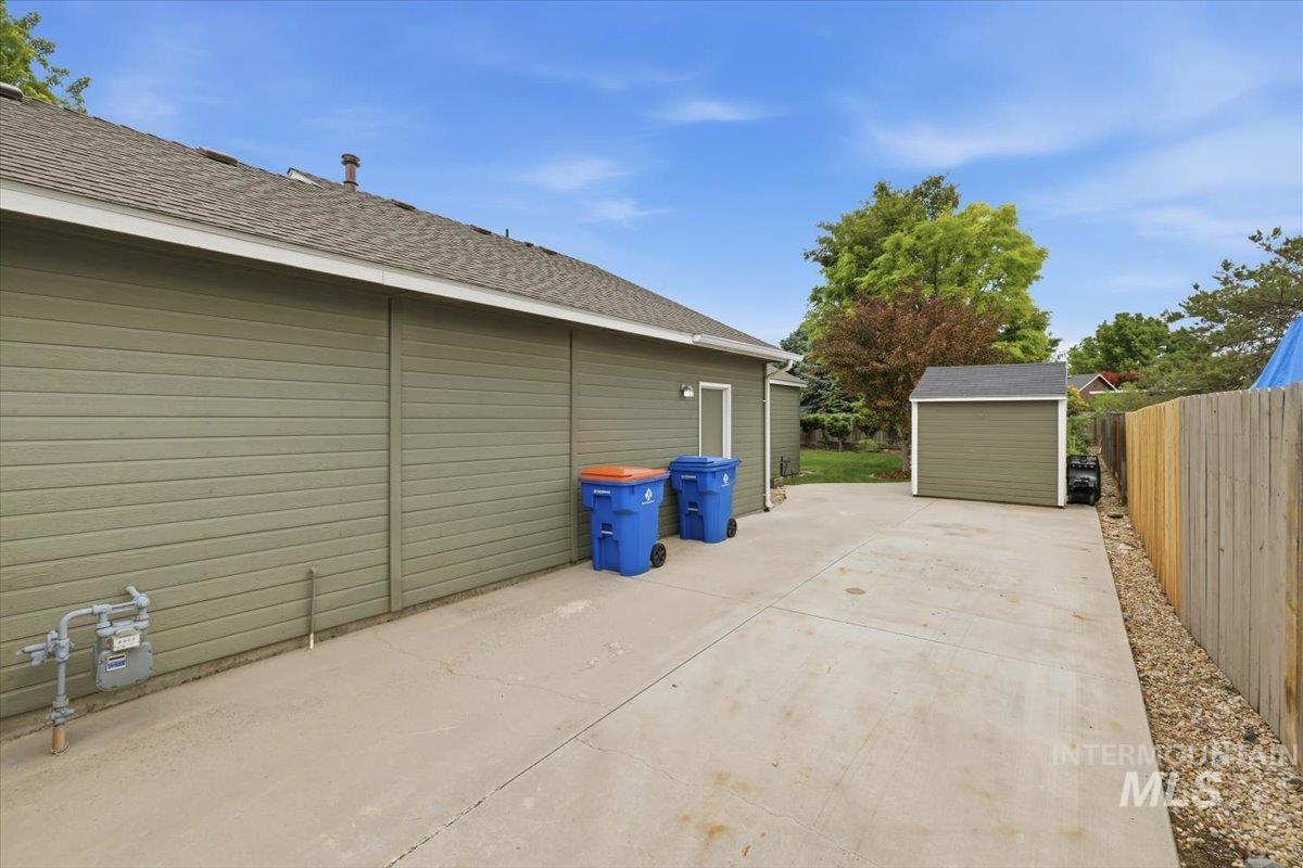 12425 W Highlander St., Boise, Idaho 83709, 3 Bedrooms, 2 Bathrooms, Residential For Sale, Price $430,000, 98988024