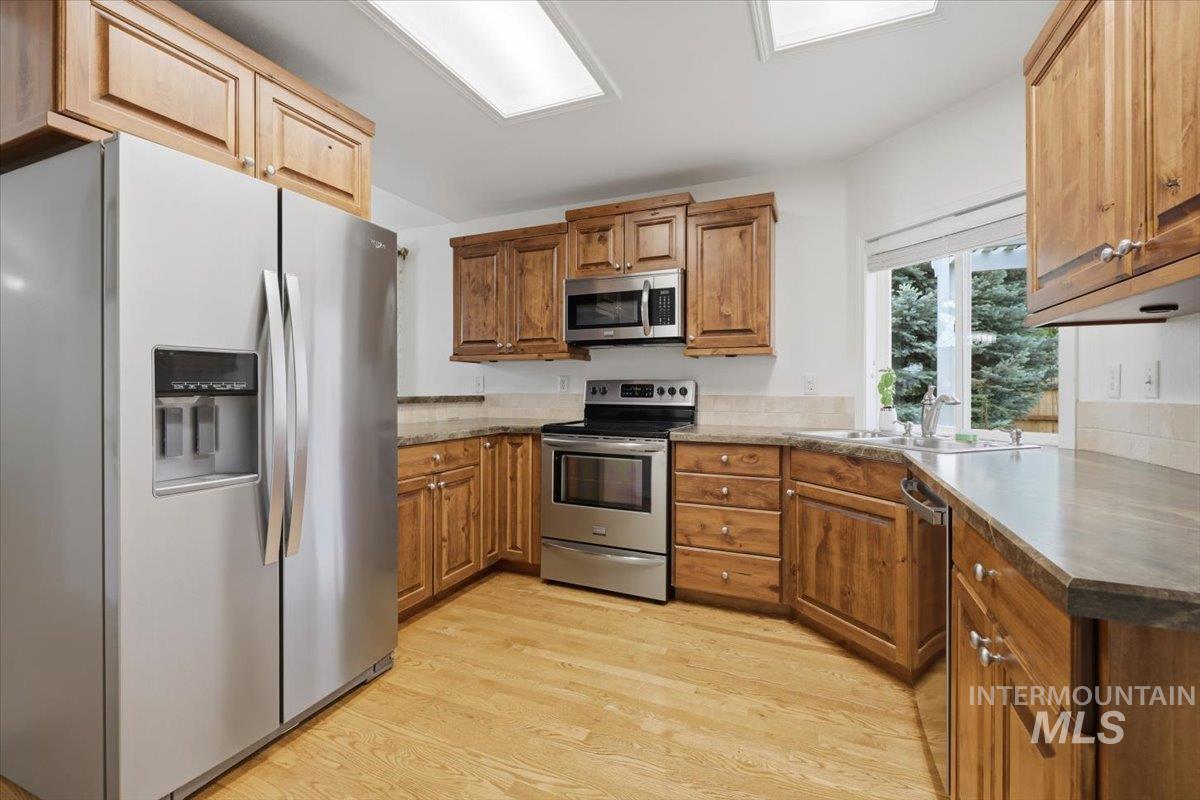 12425 W Highlander St., Boise, Idaho 83709, 3 Bedrooms, 2 Bathrooms, Residential For Sale, Price $430,000, 98988024