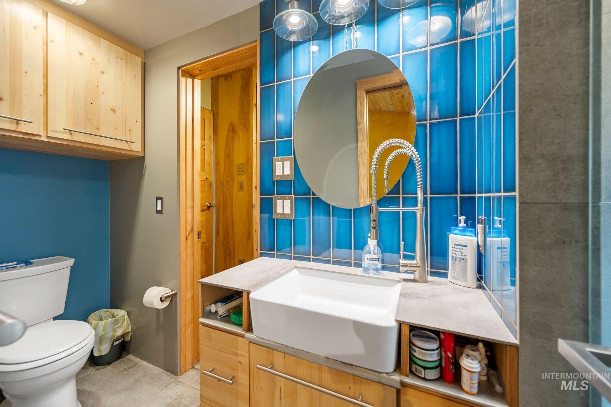 970 N Clithero Dr, Boise, Idaho 83703, 2 Bedrooms, 2 Bathrooms, Residential For Sale, Price $435,000, 98988026