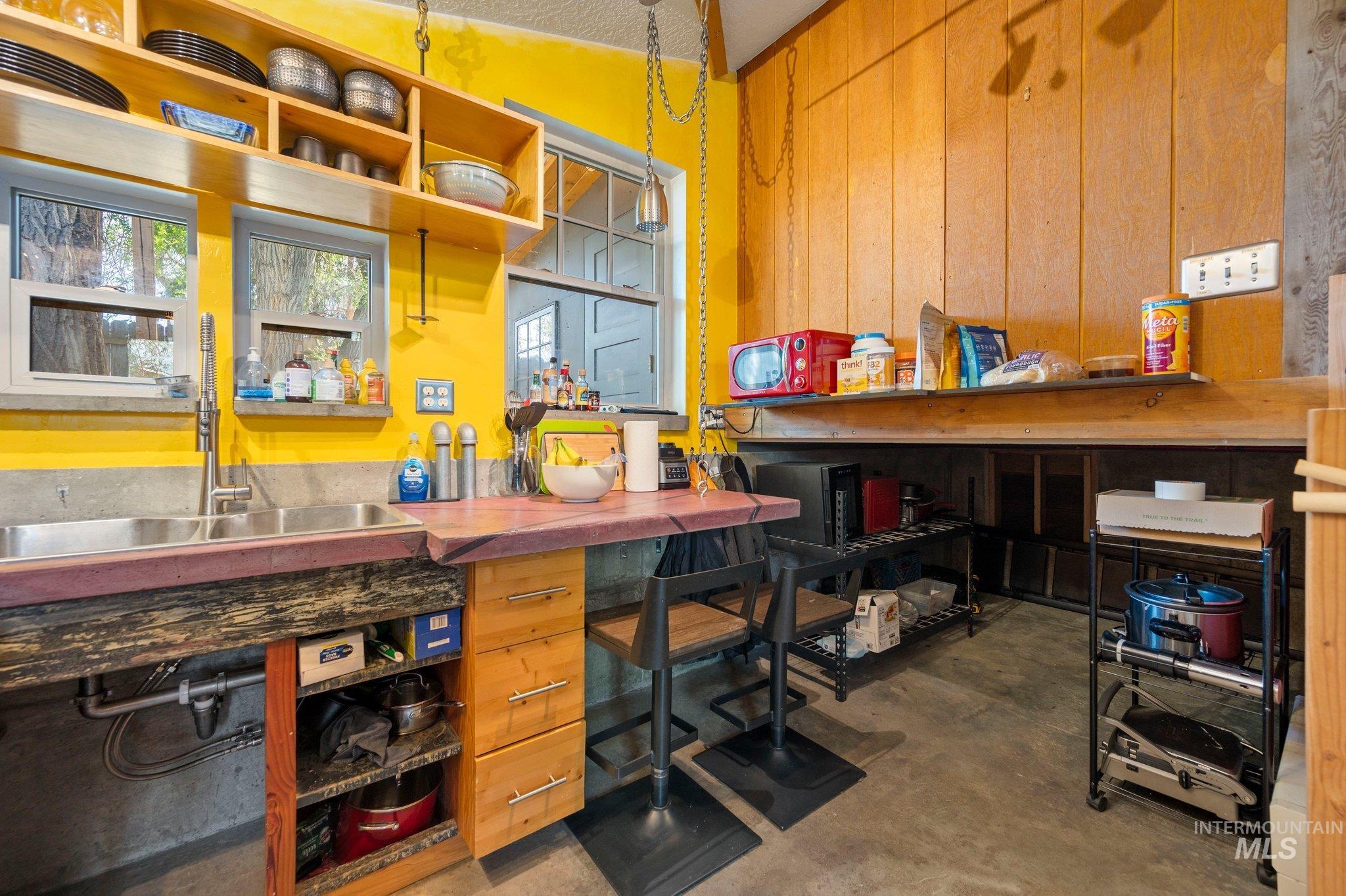970 N Clithero Dr, Boise, Idaho 83703, 2 Bedrooms, 2 Bathrooms, Residential For Sale, Price $435,000, 98988026
