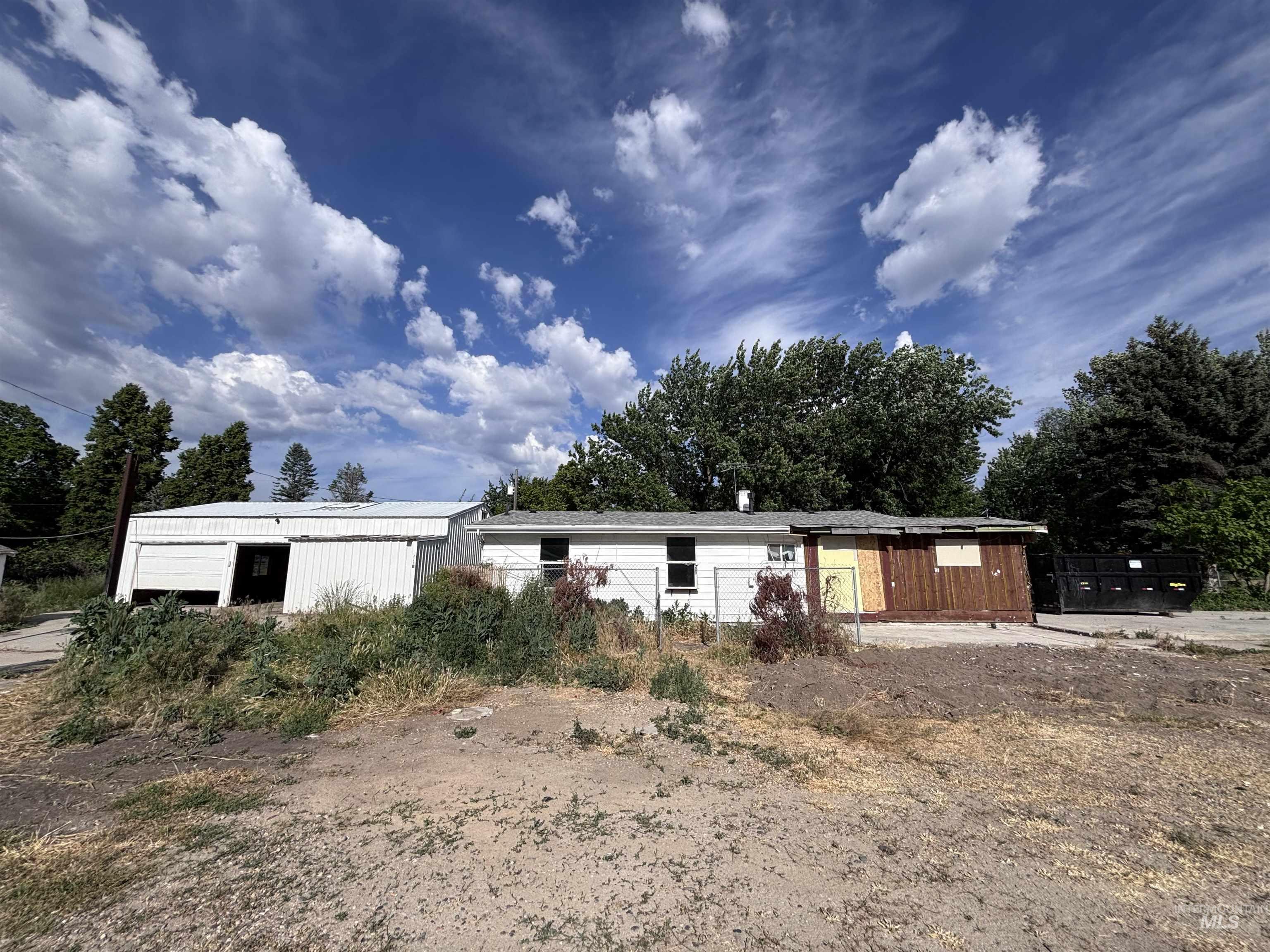 2152 Artesian Rd, Eagle, Idaho 83616, 3 Bedrooms, 2 Bathrooms, Residential For Sale, Price $499,990, 98988027