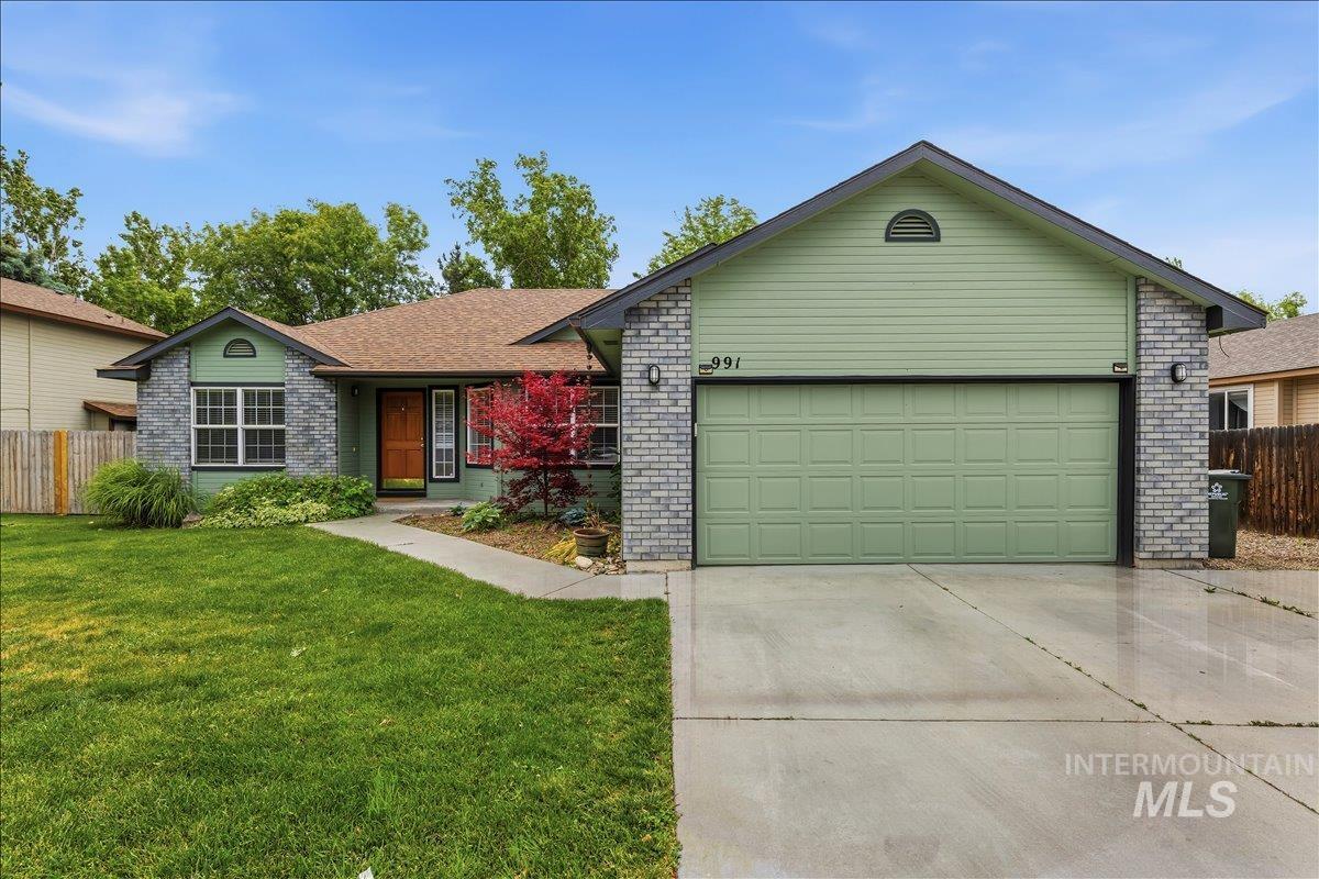 991 W Pennwood St, Meridian, Idaho 83642-2876, 4 Bedrooms, 2 Bathrooms, Residential For Sale, Price $450,000, 98988029