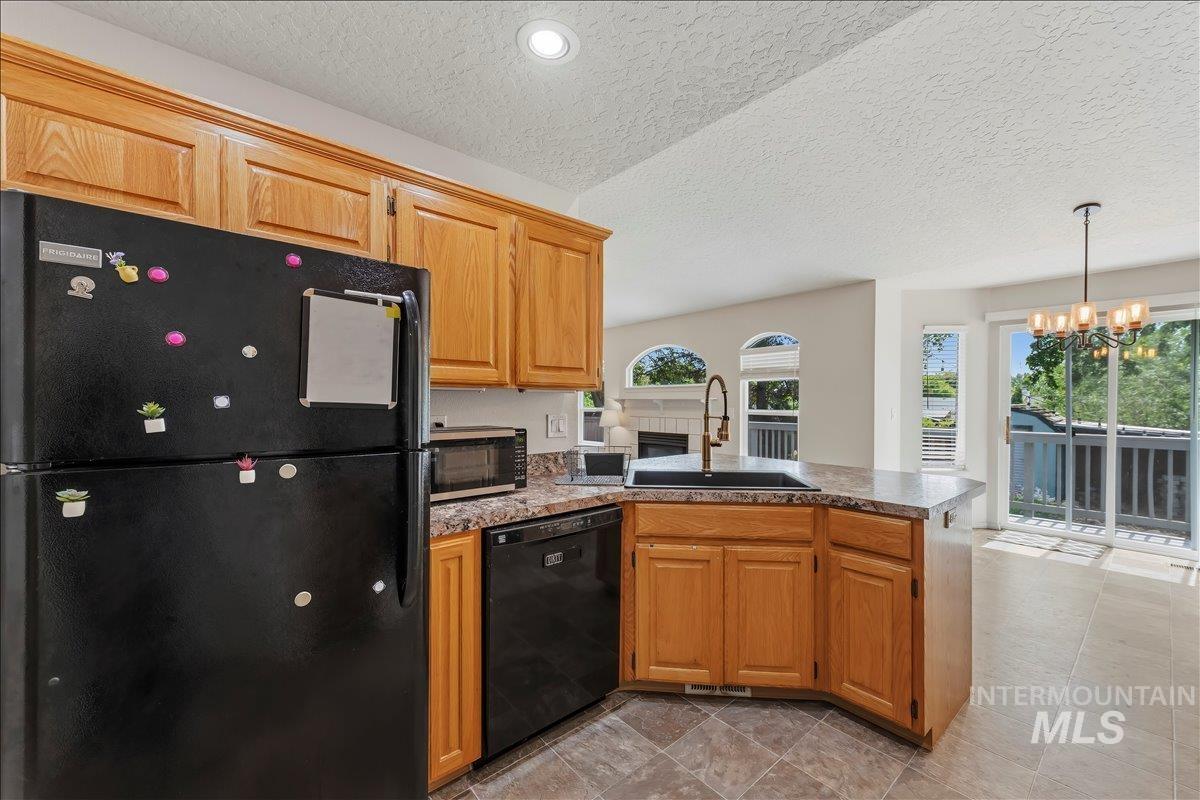 991 W Pennwood St, Meridian, Idaho 83642-2876, 4 Bedrooms, 2 Bathrooms, Residential For Sale, Price $450,000, 98988029