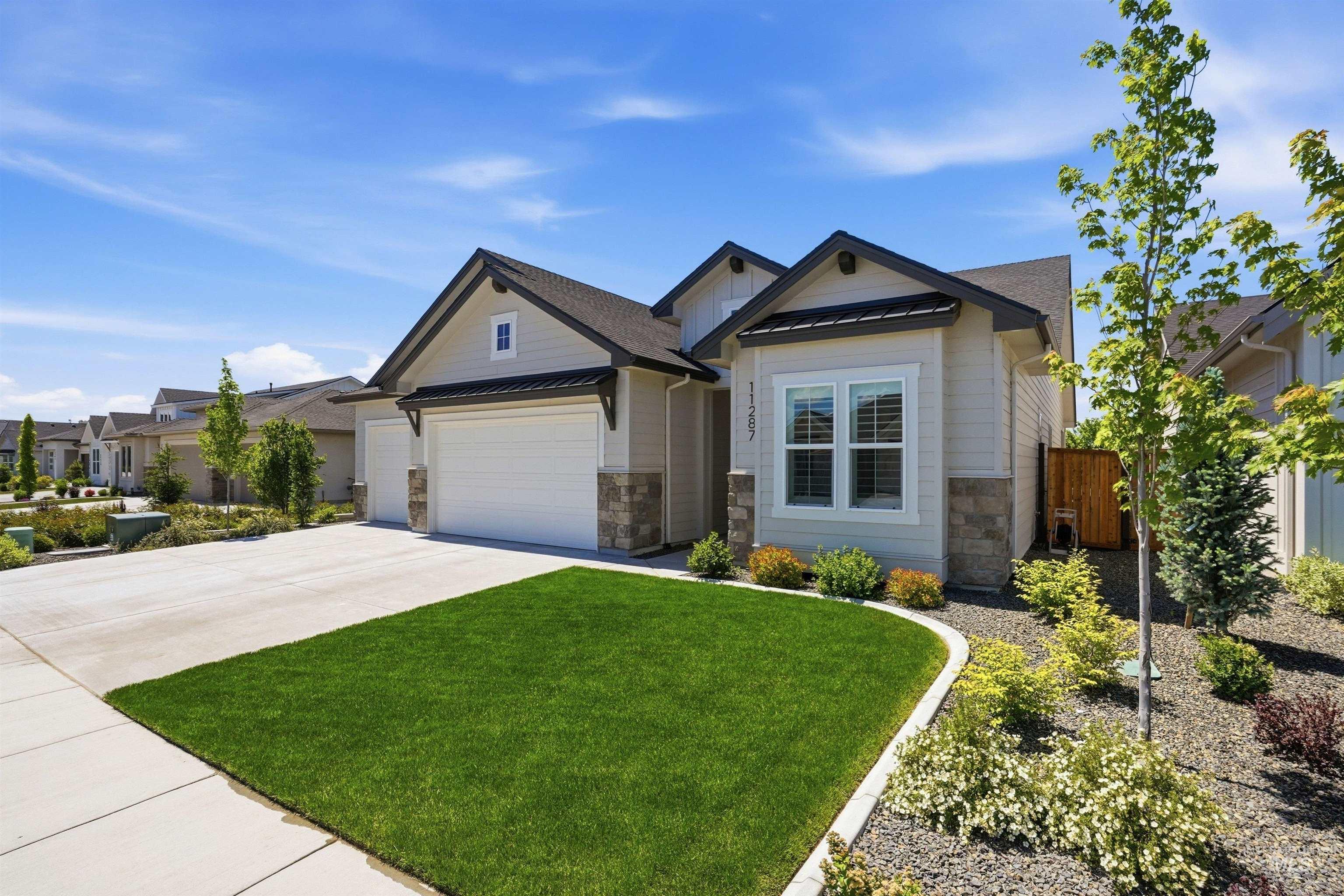 11287 S Saylis Way, Kuna, Idaho 83634, 4 Bedrooms, 3 Bathrooms, Residential For Sale, Price $909,900, 98988031