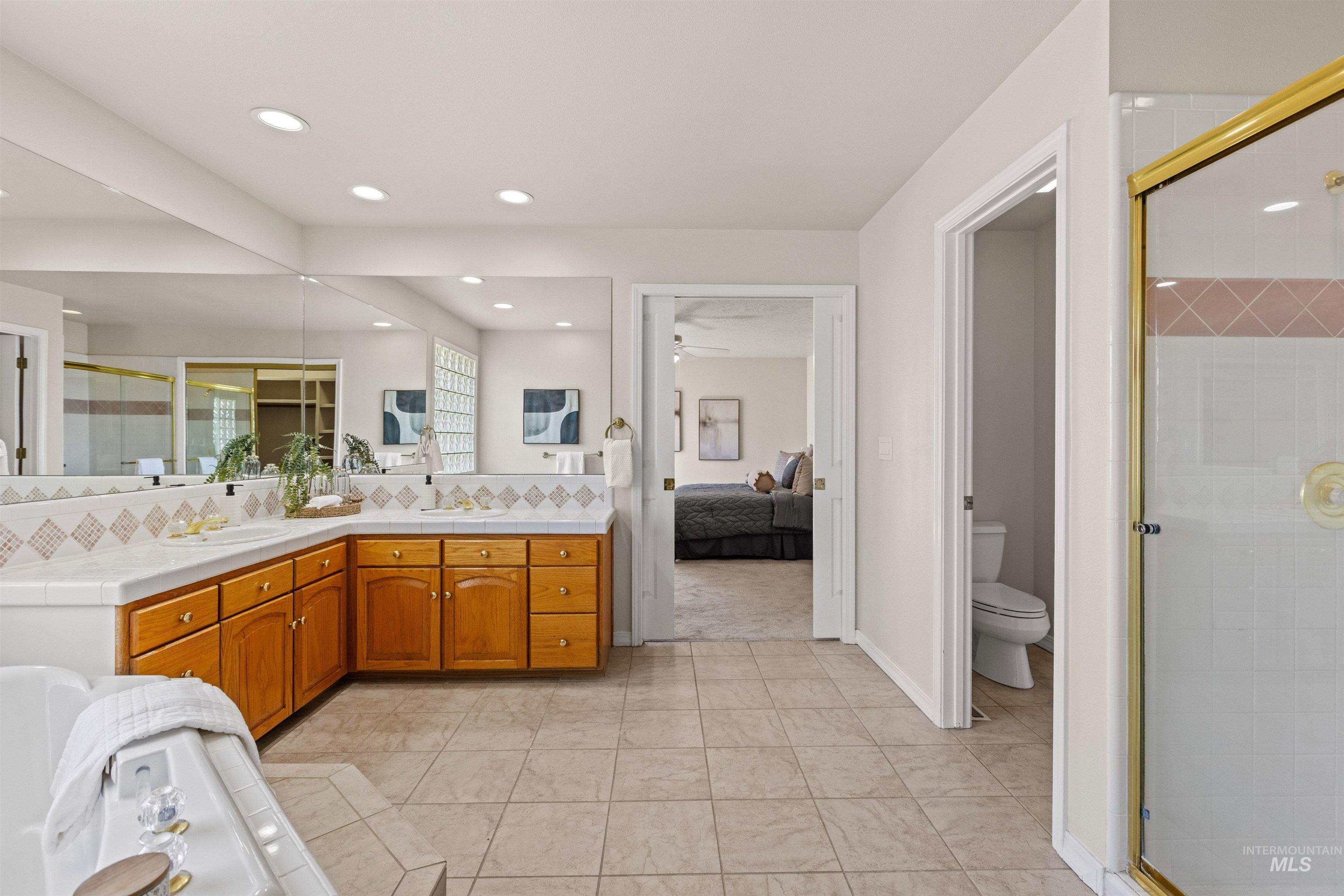 10251 W Cranberry Ct, Boise, Idaho 83704, 4 Bedrooms, 2.5 Bathrooms, Residential For Sale, Price $719,900, 98988046