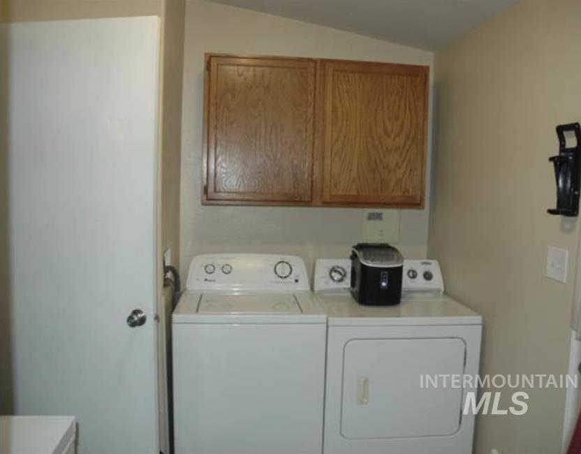 4030 River Resort Dr., Homedale, Idaho 83628, 3 Bedrooms, 2 Bathrooms, Residential For Sale, Price $149,900,MLS 98988052