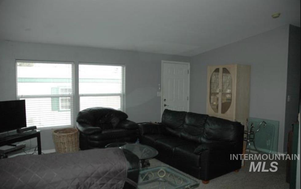 4030 River Resort Dr., Homedale, Idaho 83628, 3 Bedrooms, 2 Bathrooms, Residential For Sale, Price $149,900,MLS 98988052
