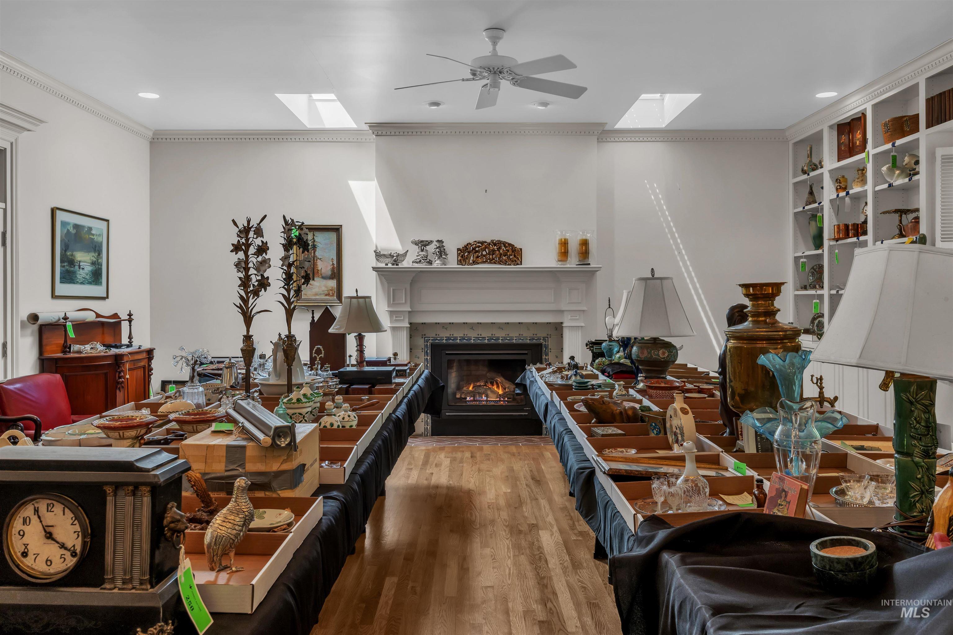 121 W Main St, Boise, Idaho 83702-7261, 7 Bedrooms, 4 Bathrooms, Residential For Sale, Price $999,000, 98988063