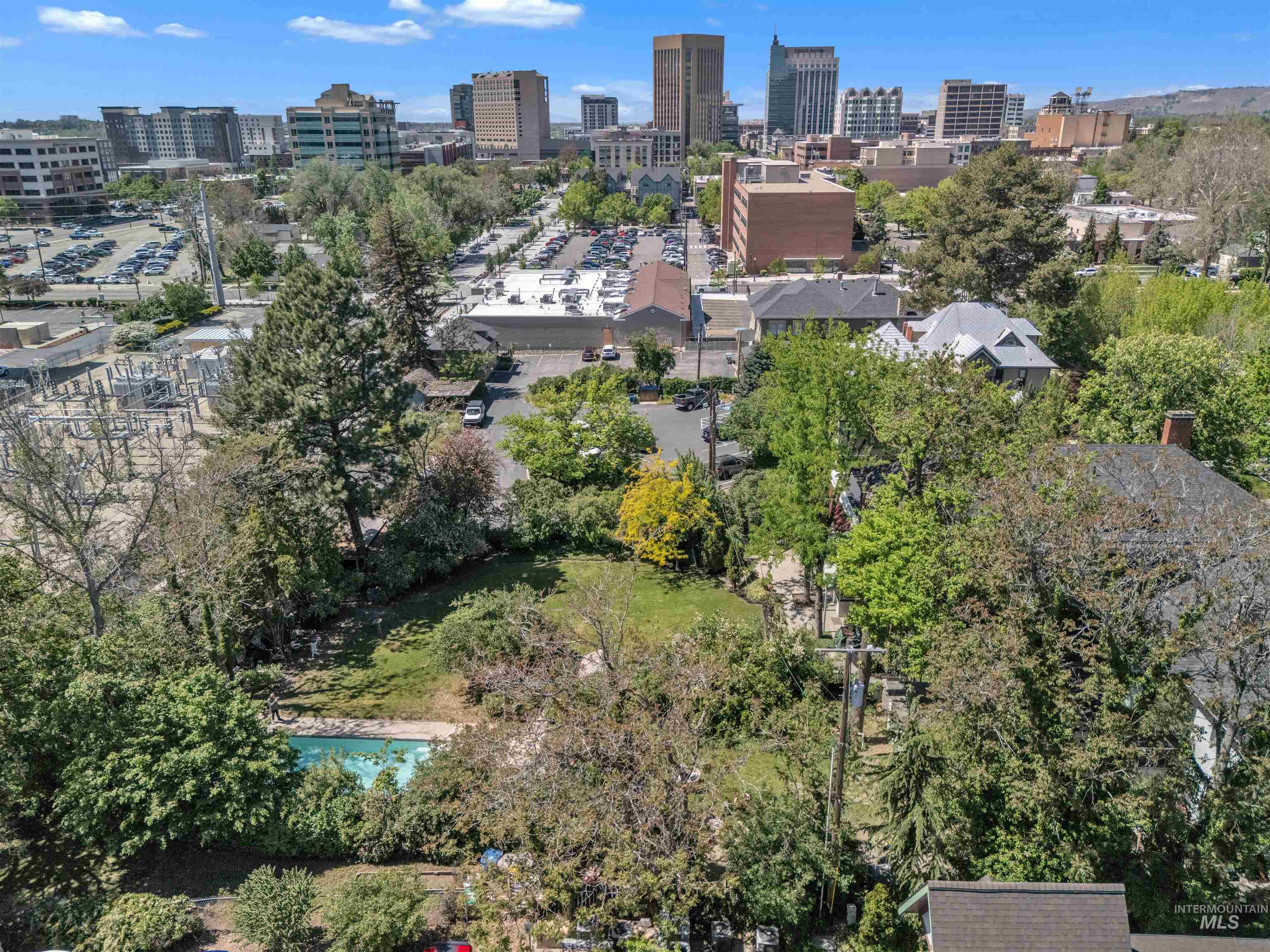 121 W Main St, Boise, Idaho 83702-7261, 7 Bedrooms, 4 Bathrooms, Residential For Sale, Price $999,000, 98988063