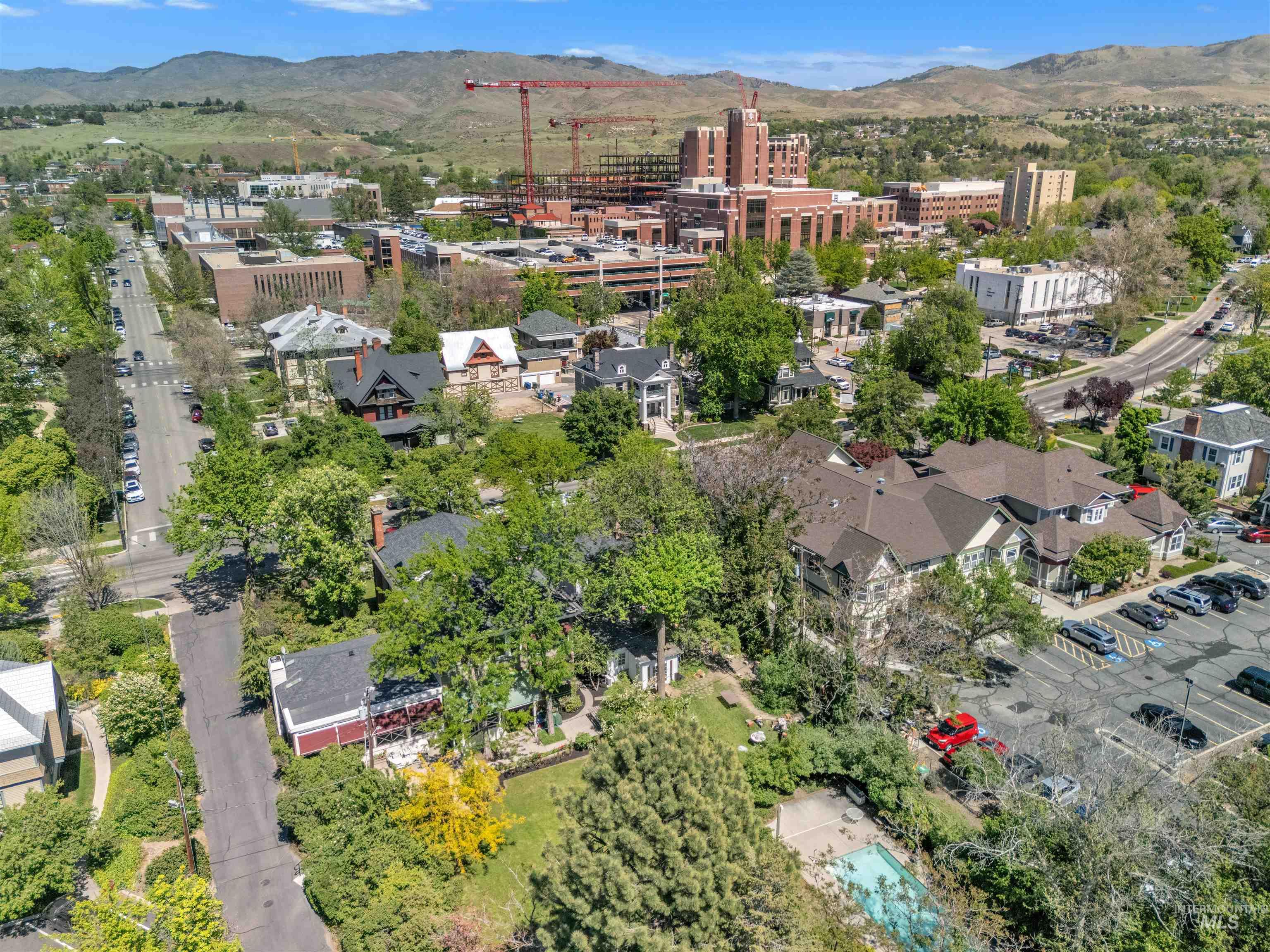 121 W Main St, Boise, Idaho 83702-7261, 7 Bedrooms, 4 Bathrooms, Residential For Sale, Price $999,000, 98988063
