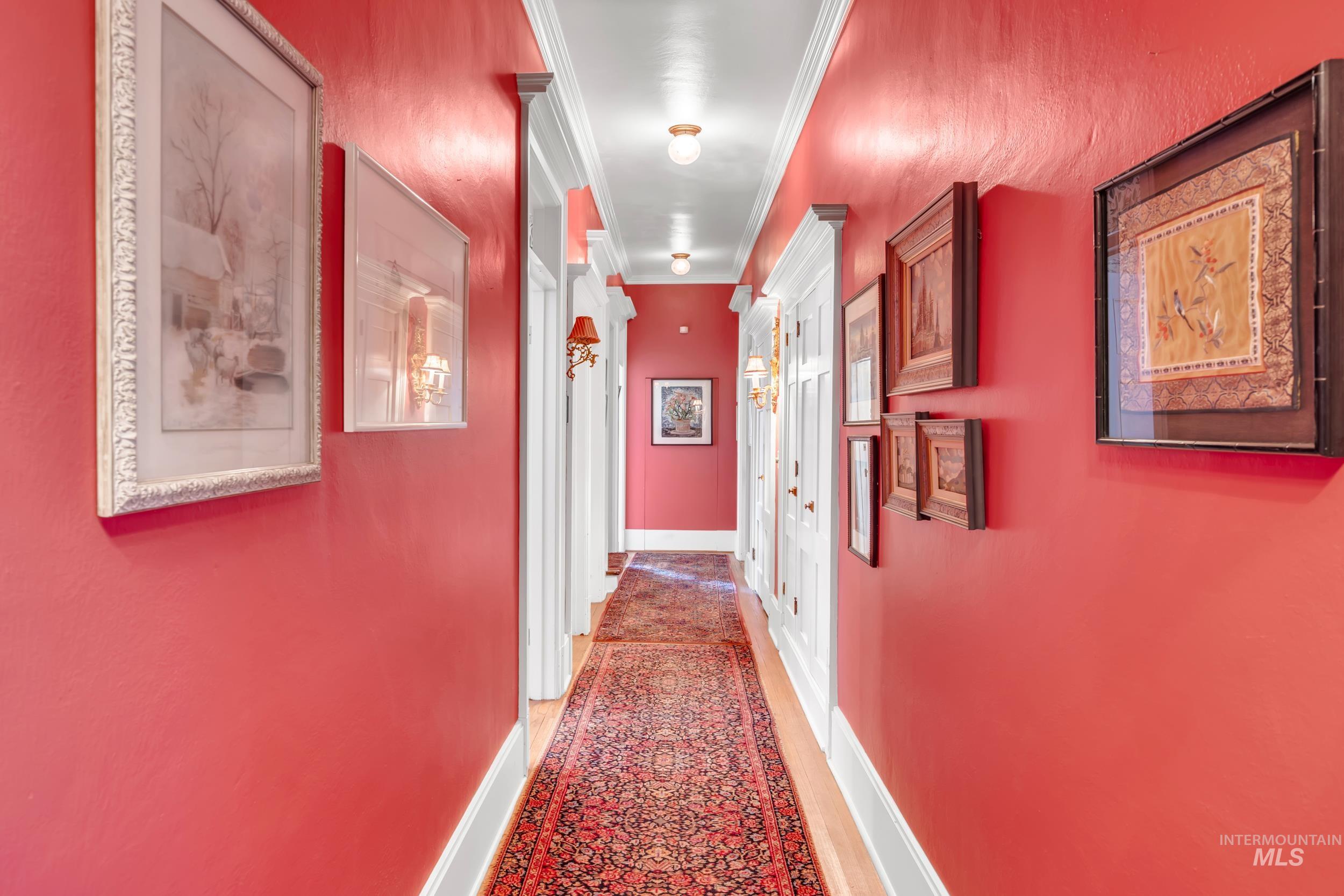 121 W Main St, Boise, Idaho 83702-7261, 7 Bedrooms, 4 Bathrooms, Residential For Sale, Price $999,000, 98988063