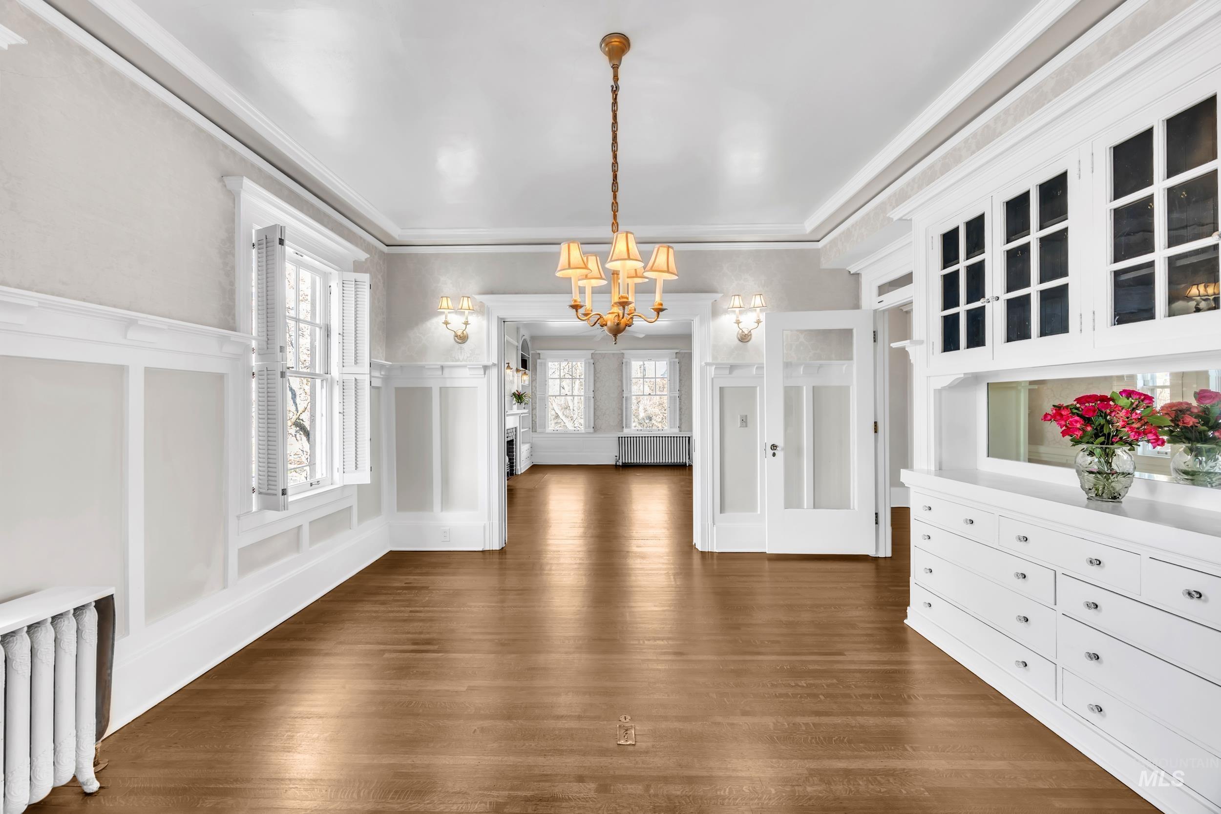 119/121 W Main St, Boise, Idaho 83702-7261, 10 Bedrooms, 7 Bathrooms, Residential For Sale, Price $1,598,000, 98988065