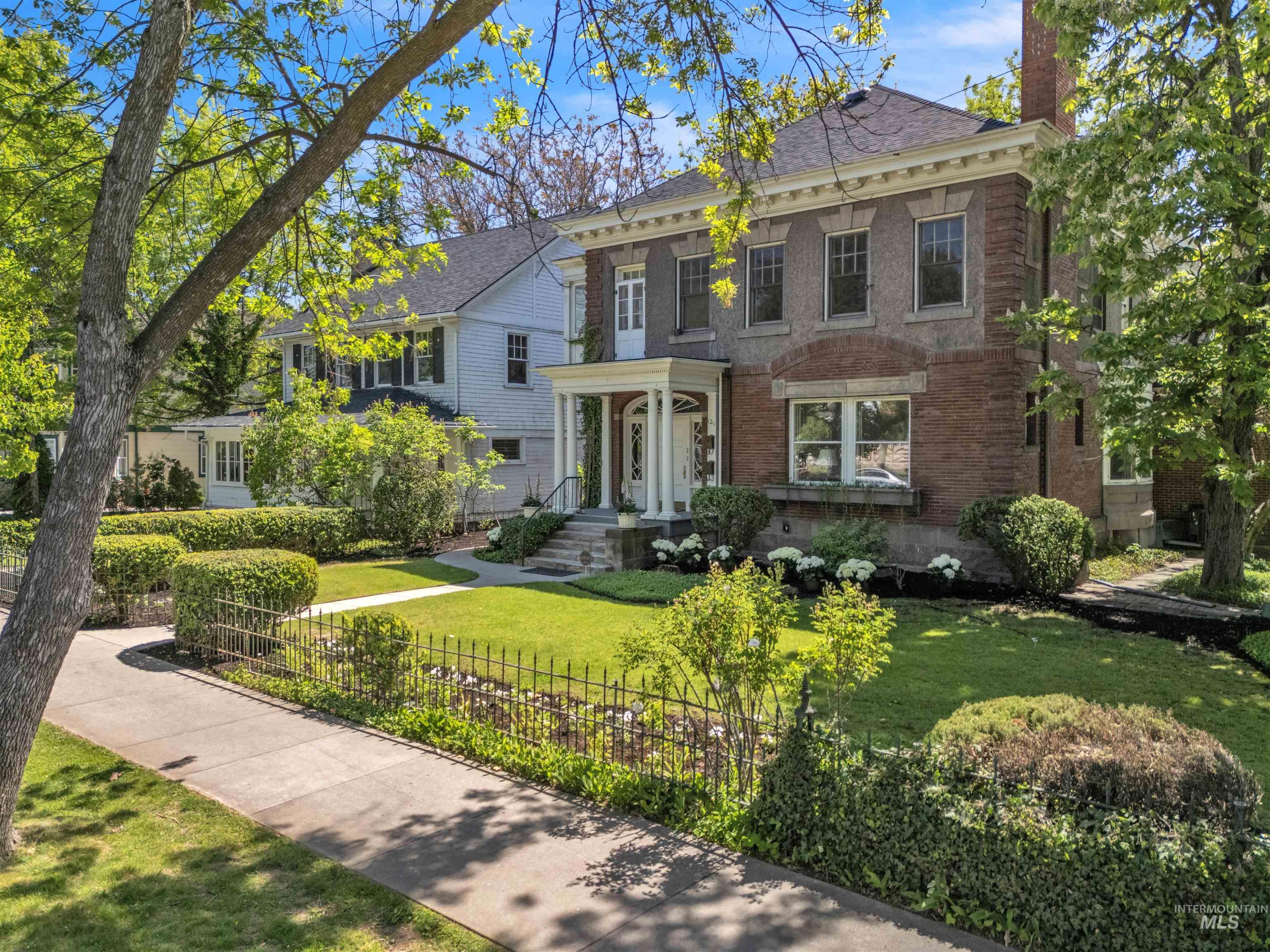 119/121 W Main St, Boise, Idaho 83702-7261, 10 Bedrooms, 7 Bathrooms, Residential For Sale, Price $1,598,000, 98988065