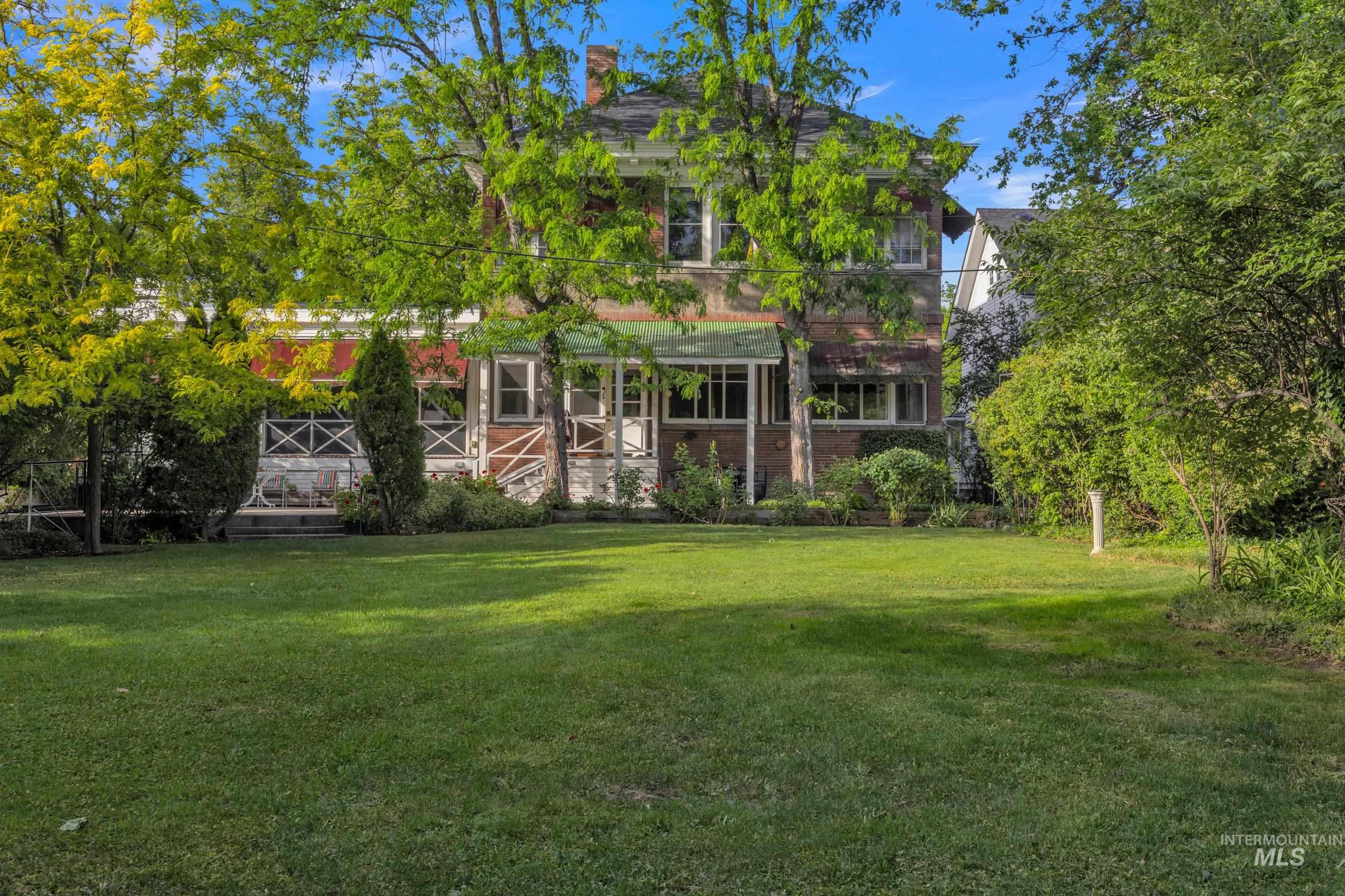 119/121 W Main St, Boise, Idaho 83702-7261, 10 Bedrooms, 7 Bathrooms, Residential For Sale, Price $1,598,000, 98988065