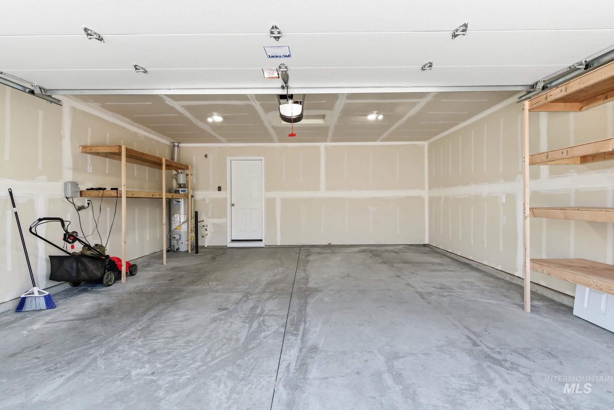 100 N Meadowsweet Avenue, Kuna, Idaho 83634, 3 Bedrooms, 2.5 Bathrooms, Residential For Sale, Price $389,900,MLS 98988069