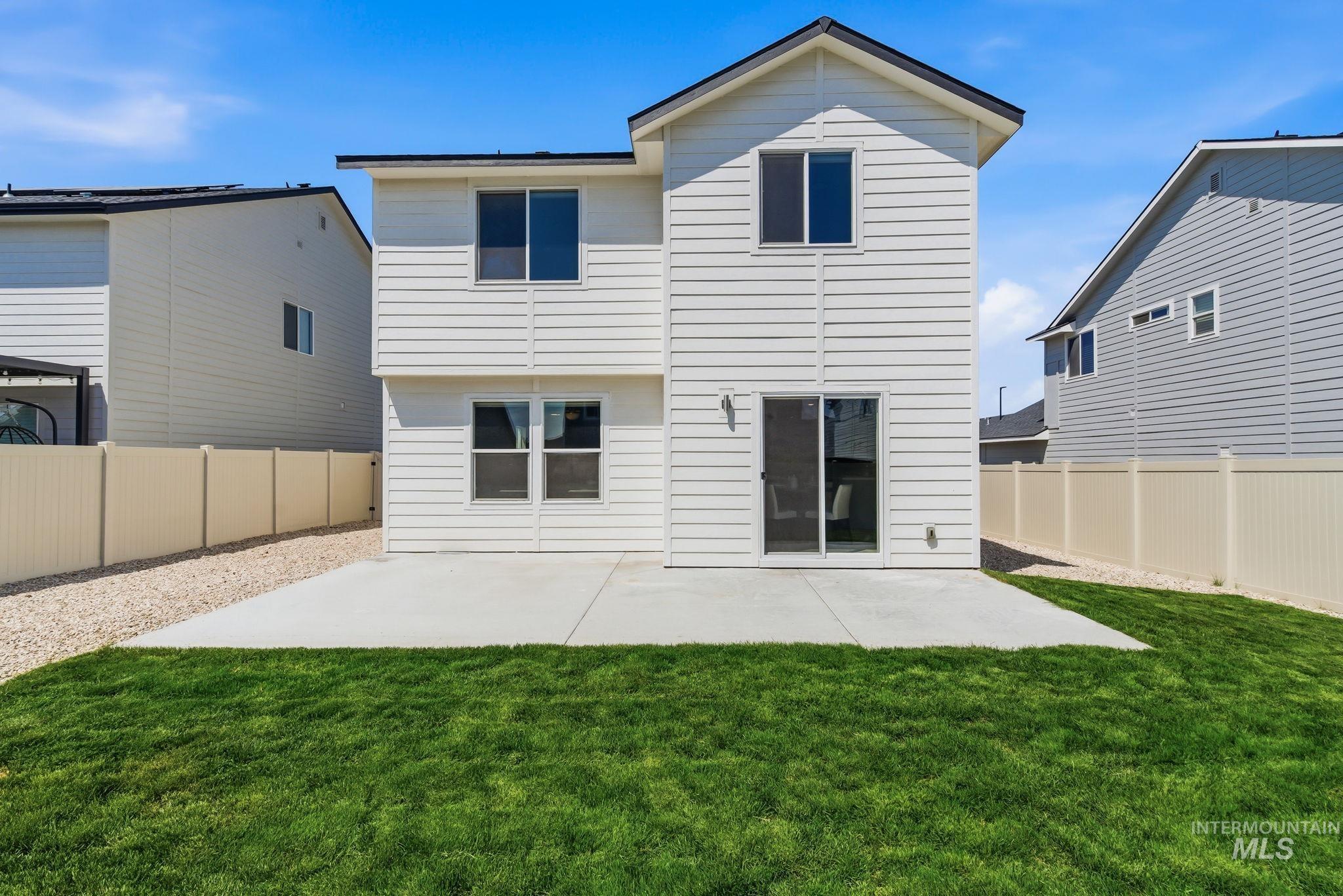 100 N Meadowsweet Avenue, Kuna, Idaho 83634, 3 Bedrooms, 2.5 Bathrooms, Residential For Sale, Price $389,900,MLS 98988069