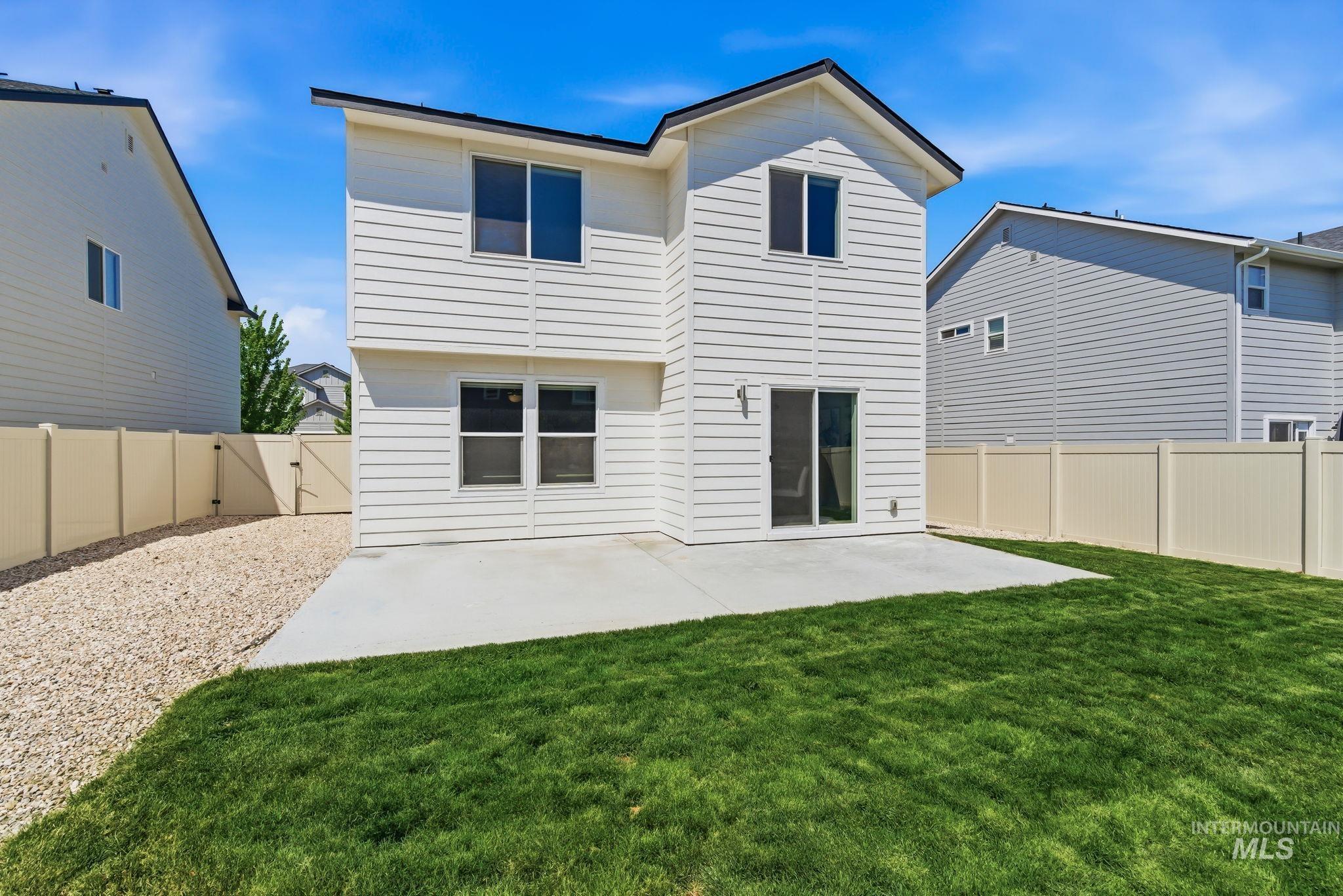 100 N Meadowsweet Avenue, Kuna, Idaho 83634, 3 Bedrooms, 2.5 Bathrooms, Residential For Sale, Price $389,900,MLS 98988069
