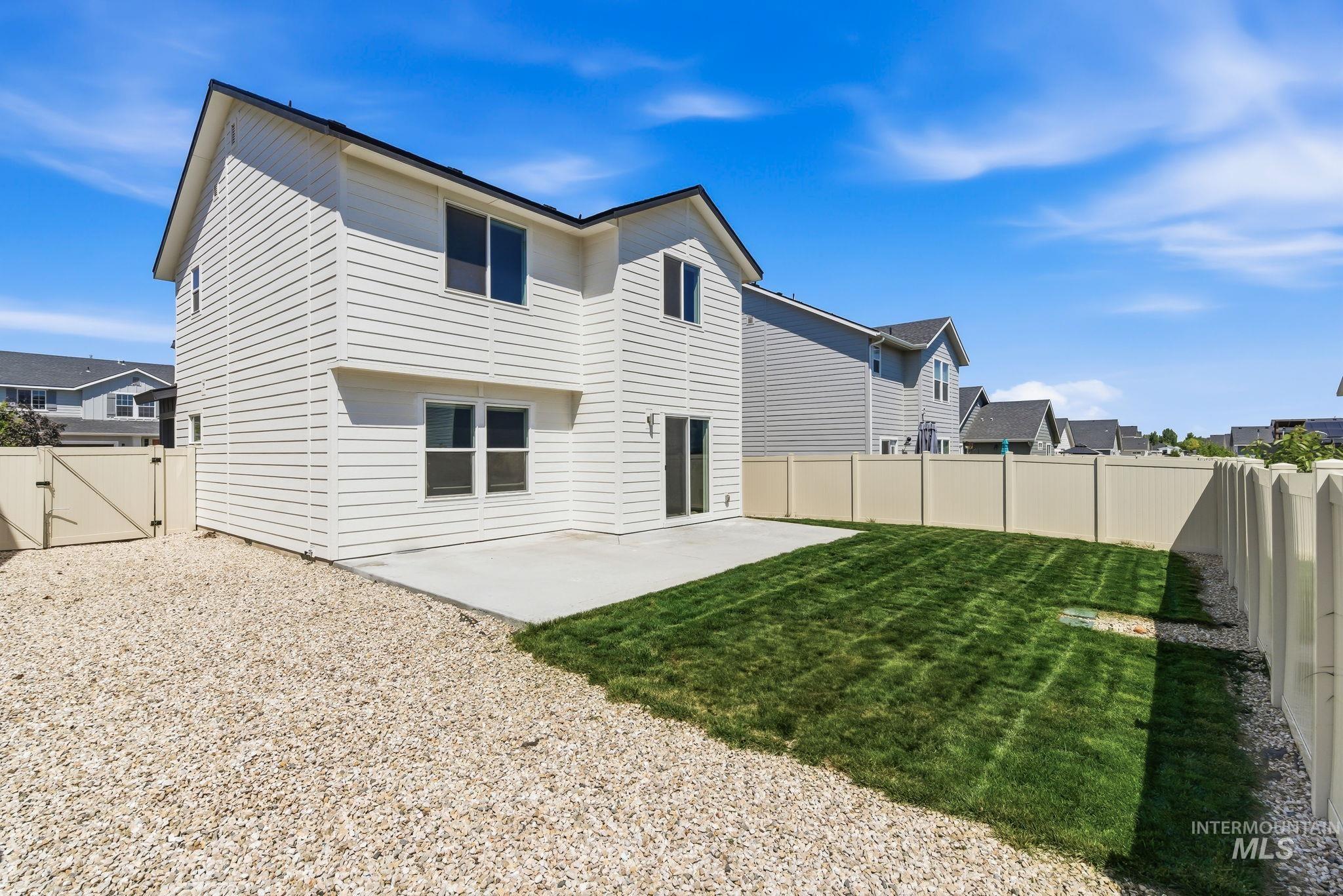 100 N Meadowsweet Avenue, Kuna, Idaho 83634, 3 Bedrooms, 2.5 Bathrooms, Residential For Sale, Price $389,900,MLS 98988069